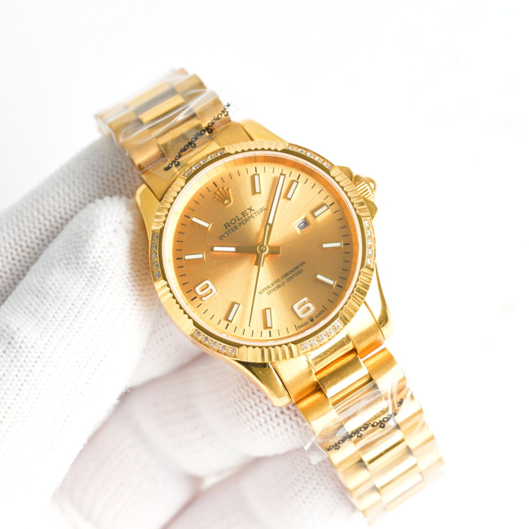NO:392363,Production of Taiwan White Shell Gold Shell Taiwan Factory Recommended Wall Cracked New Works Recommended】The latest version of the market Rolex ROLEX AF9 Women's Log Watch! In terms of details, the case diameter remains the same as the original 34MM, and 904L stainless steel is used to forge the stainless steel watch case, which is durable! It is matched with the 6T51 movement imported from Japan, with a swing of 28,800, and its performance is extremely stable. Its shock resistance and geometric structure allow the movement to maintain regular operation at any position. It is firmly tightened to the case, making it more waterproof. A small window convex lens is installed at 43 o'clock to enlarge the date display of the watch, making it more convenient to read the date. The women's log-type waterproof Oyster case provides the best protection for the high-precision movement! The new double-headed particle connection method under the 5904L watch strap and the outer ring (can be used with the original), the concealed folding crown buckle is opened with the articulated Rolex crown logo. Taiwan Factory's craftsmanship creates a fine example of the Rolex women's watch. Welcome to taste it! The best luxury recommendation for gifts, please identify Taiwan's exclusive quality, rolex19860909台湾 出品 白壳 金壳  台湾 Factory 墙裂推荐 全新力作 倾力推荐】市场最新版本 劳力士 ROLEX AF9 女装日志型腕表！细节方面 表壳直径保持与原装一致34MM,采用904L不锈钢来锻造不锈钢腕表表壳,经久耐用！ 搭配日本进口6T51机芯,摆幅28800,性能极为稳定,其抗震力、几何结构使机芯在任何位置都可保持规律运行 牢固旋紧于表壳,使得更加防水. 43点钟位置装有小窗凸透镜将腕表日期显示放大,使日期读取更加方便,女装日志型的防水蚝式表壳给予高精准机芯最佳防护！ 5904L腕表表带和外圈底下的崭新双头粒连接方式（可与原装通用）,隐蔽式摺叠皇冠带扣,以铰接的劳力士皇冠标志开启. 台湾 Factory 匠心力作 打造劳.力士Rolex女装腕表的精品典范 欢迎各位表友品鉴！送礼最佳奢华推荐请认准台湾独家品质,,rolex,Watch