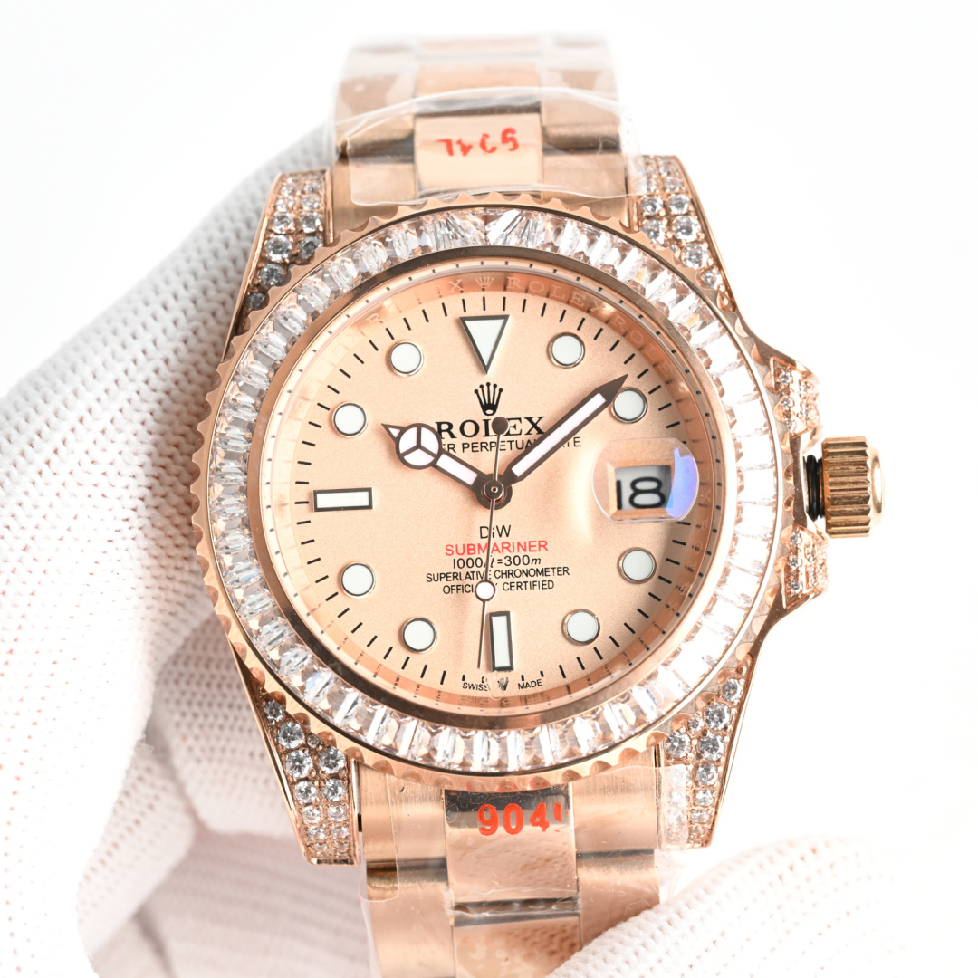 NO:337025,New product Rolex ROLEX Water Ghost Series Top-notch toys poisonous goods, if you don’t like to hit the street watch water ghost, he is definitely your soulmate. Rolex’s most classic submersible series water ghosts are used as prototypes, and after secondary modification of the circle, the top-grade natural light stone is inlaid with large shiny and extremely difficult. Currently, the most flashing process of the same material is the most automatic mechanical movement, super luminous literals, and tape is specially customized to make elbow particles, which is completely fitted with the case. The buckle is 2cm flexible to adjust the buckle, easy to adjust the size, and the size of 40mm mechanical watch,,,rolex19860909新 品 劳力士 ROLEX 水鬼系列 顶级玩物毒货,不喜欢撞款街表水鬼的你,他绝对是你的知音.用劳力士最经典的潜航系列水鬼作为原型,经过圈口的二次改装,然后镶嵌顶级天然皓石,大闪亮,难度极高,目前同种材质最闪工艺.机芯采用全自动机械机芯,超强夜光字面,胶带专门定制模具做弯头粒,完全贴合表壳.扣子内2cm灵活调节扣,轻松调节大小,尺寸40mm机械腕表 ,,,rolex,Watch