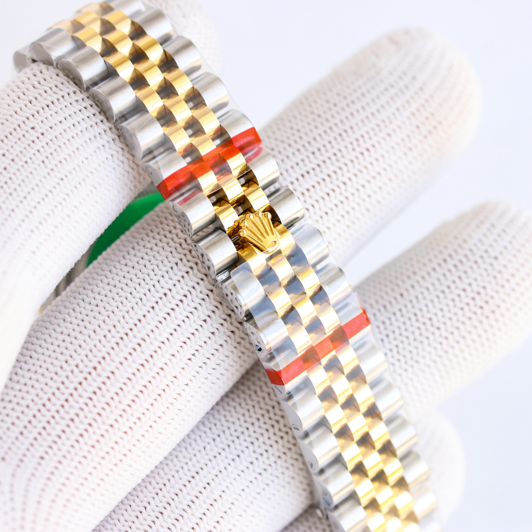 “Rolex RV1 31mm Diamond Watch for Women – Swiss Core, Peacockstone, 904L Steel, Waterproof – Review” - 图片 9