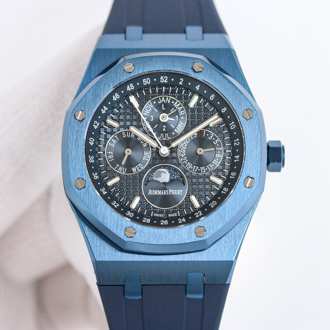 NO:394477,Produced by TW Drill Shell White Shell Gold Black Shell TW Factory AP Audemars Piguet Royal Oak 26574ST Series R68 Men's Watch!  Perfect and personal experience!  1 diameter 41MM!  2Equipped with a customized version of Cal.5134 movement, perfect restoration function!  3 calendar, week, month, month and moon all functions are true. The functions can be used normally (optional steel belt, tape, belt) The 3 case is made of 316L stainless steel material, the entire case is CNC high-precision processing, and the density is consistent with the original!  4 The overall literals are perfectly presented in the original color!  5-shell cover with a three-piece set of ring-parting mouth, shell and bottom cover, the overall angle perfectly reflects the wire drawing process, and the fusion of quality and beauty!  The best luxury recommendation for gifts, please recognize TW exclusive quality, audemars19860909TW 出品 钻壳 白壳 金 黑壳  TW Factory AP 爱彼皇家橡树 26574ST系列 R68 男士腕表！完美与个性的体验！ 1直径41MM！ 2搭载定制版Cal.5134机芯,完美还原功 能！ 3日历,星期,月份,月相等一切功能均为真功能可正常使用（可选配钢带款,胶带款,皮带款） 3表壳采用316L精钢材质,整壳CNC高精准处理,密度与原装吻合！ 4字面整体按照原装颜色完美呈现！ 5壳套分圈口.壳.底盖三件套,整体角度完美体现拉丝工艺,品质与美的融合！送礼最佳奢华推荐请认准TW独家品质,,audemars,Watch