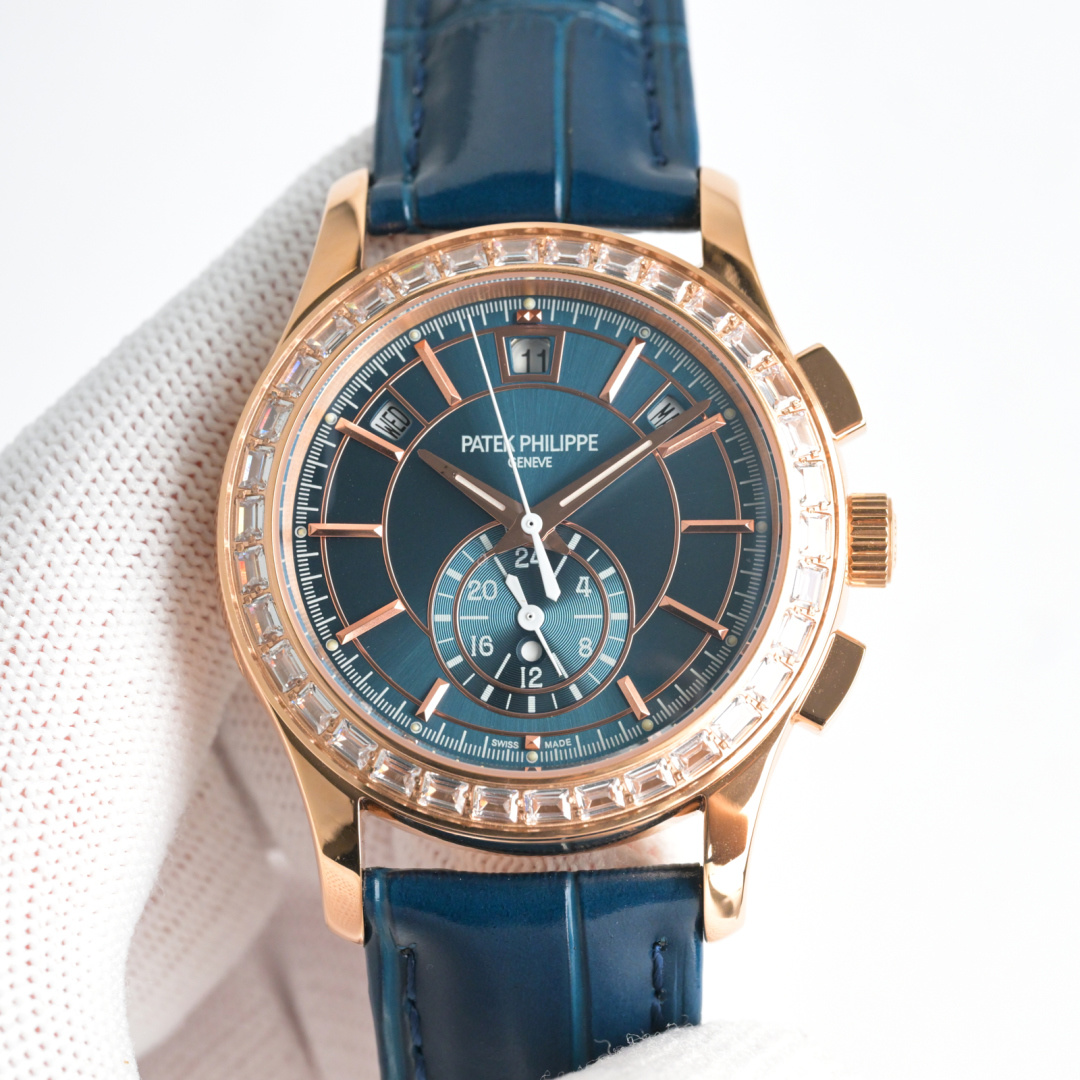 NO:383748,TW Produced by TW White Shell Gold Shell TW Factory creates a classic timepiece with a lot of money - Patek Philippe PP R33 Complex Function Series 5969R-001. It has made its debut. The first Nautilus complex watch launched so far is creating a casual sports watch with super complex technology. 1. The small body panel has the following functions: 12 o'clock calendar function 10 o'clock week function 2 o'clock week function 6 o'clock 24 hours. All functions can be used normally. 2 movement uses a replica Cal. Automatic winding movement, which perfectly interprets the functions while realizing the appearance. 3. The independent watchmaker of the modification master participates in the customization of the modified dial color, giving the unique watch an interesting soul!  Craftsmanship masterpieces welcome all watch friends to taste the best luxury recommendations for gifts. Please recognize TW's exclusive quality, patek philippe19860909TW 出品 白壳 金壳  TW Factory 重金打造经典时计 ——百达翡丽 PP R33 复杂功能系列5969R-001 重磅登场,迄今推出的首款Nautilus复杂腕表,以超复杂的工艺技术打造休闲运动腕表. 1小身板大能量尽揽以下功能∶12点位日历功能 10点位星期功能 2点位星期功能 6点位24小时.所有功能都可正常使用 2机芯采用复刻版Cal.自动上链机芯,在实现外观的逼真前提下,功能一并完美诠释. 3改装大师独立制表人,倾情参与定制改装表盘颜色,给予独一无二的腕表增添有趣的灵魂！ 匠心力作 欢迎各位表友品鉴送礼最佳奢华推荐请认准TW独家品质,,patek philippe,Watch