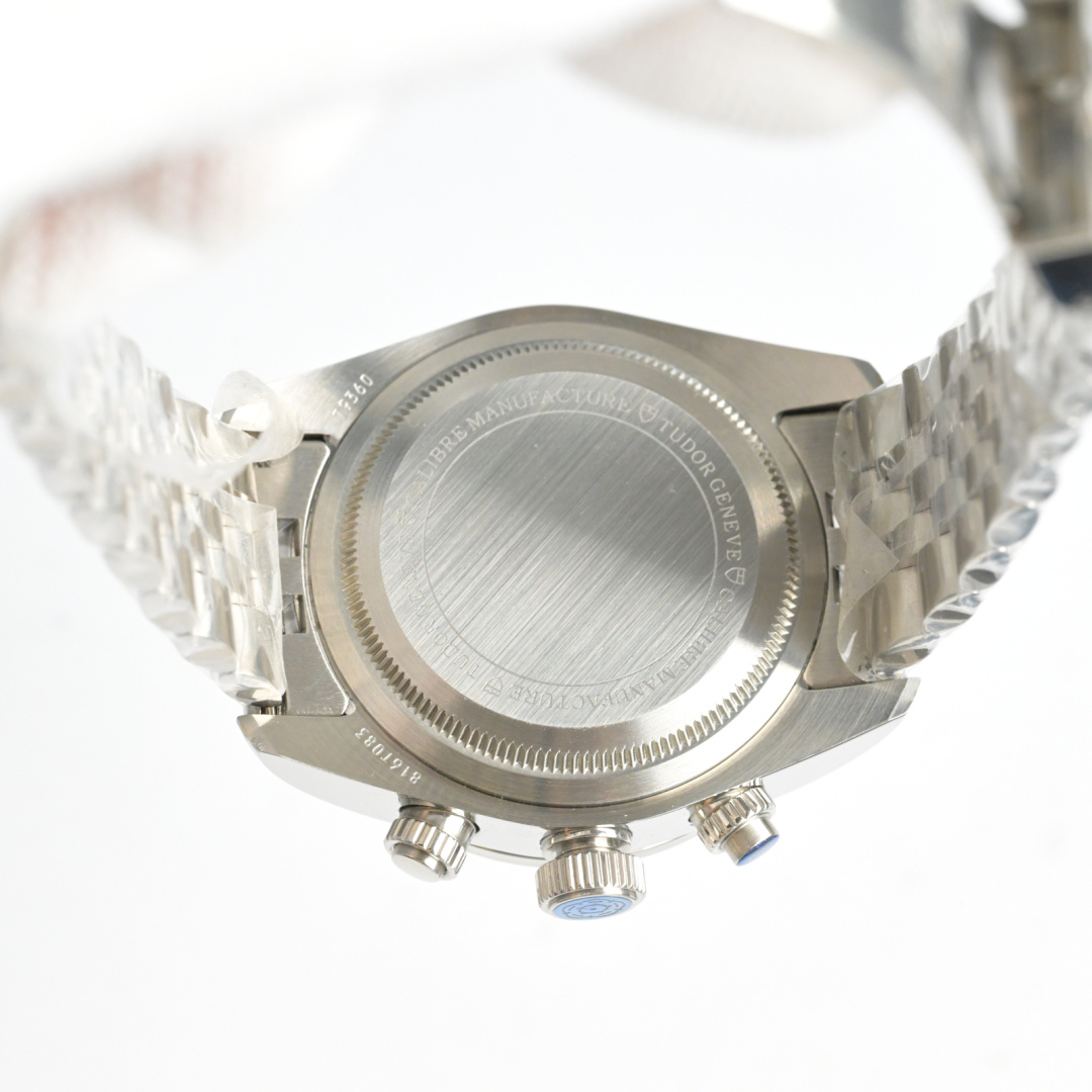 “Black Bay Crono 3220 Tudor Rudder Steel Wristwatch: Precision, Craftsmanship, and Style in 41MM Diameter” - 图片 7