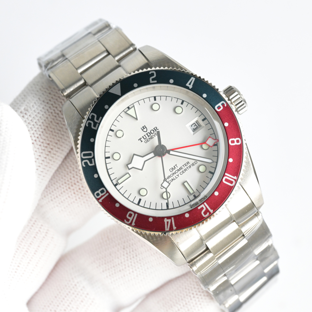 Retrograde Movement Tudor Greenwich Wristwatch Upgrade Review