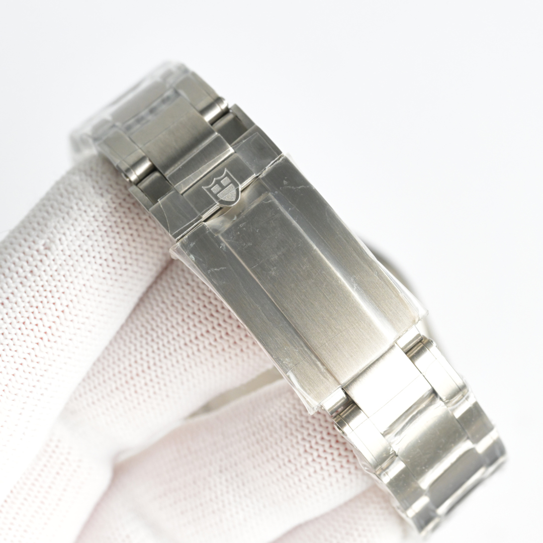 Title: TUDOR R28 Bay Series Upgrade: New Single-Colored Bay of Bays Watch Launch - 图片 6