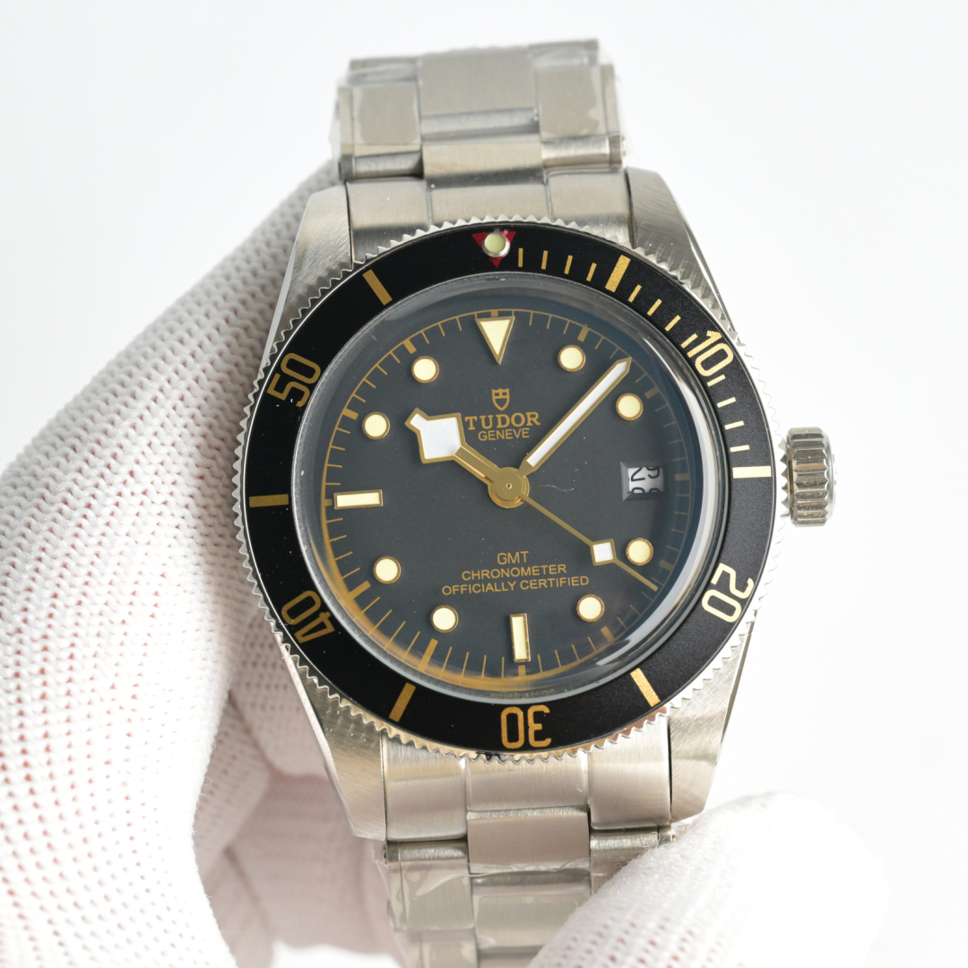 “New TUDOR R28 Bay Series: Monochrome Bay Upgrade with Swiss 2824 Core for Men” - 图片 3