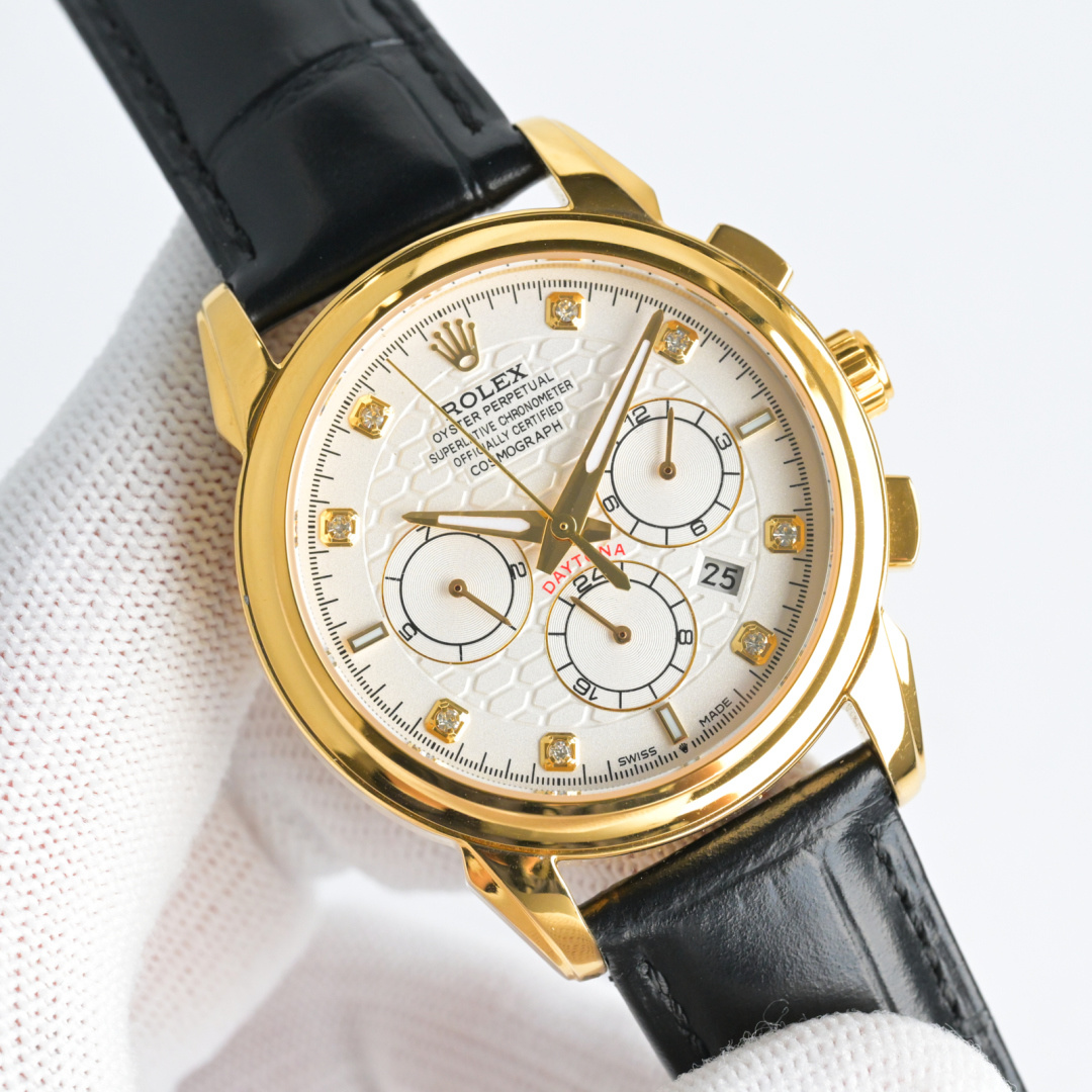 NO:384262,Produced by TW White Gold Diamond 50 TW Factory Rolex ROLEX R73 Complex Function Timer Series is available for sale Aristocratic artwork!  Exclusive literal plus high-end internal shadow logo, paired with imported multi-function movement (0 rework) function (24 hours, week, stars, month) imported 316 stainless steel, using 18k quality furnace vacuum plating!  Paired with calfskin imported from Italy!  Original folding buckle!  Size 42mm. Wear-resistant and scratch-resistant sapphire glass!  Super waterproof 50 meters!  Simple but not simple!  You can never own a Rolex, you are just keeping it for your descendants. (Prudent commitment The product has better luster and exquisite feel, the dial is lifelike and the shell cover is all master-level light body test, plus the high-tech forging of machines in the new era, it is shocking and noble. You deserve it! Please recognize the best luxury recommendation for gifts, Rolex, cowhide, please be sure of TW's exclusive quality,,rolex,cowhide19860909TW 出品 白 金 钻50 TW Factory 劳力士 ROLEX R73 复杂功能计时系列上市 贵族的艺术品！独家字面加高档内影logo,搭配进口 多功能机芯（0返修）功能（24小时,星期,星辰,月份）进口316精钢,采用18k品质炉内真空电镀！搭配意大利进口小牛皮！原装折叠扣！尺寸42mm.耐磨防刮蓝宝石玻璃！ 超强防水50米！简约而不简单！你永远无法拥有一块劳力士 你只是在替你的后代保管他. ( 慎重承诺 产品实物光泽手感更佳精湛 字盘刻度栩栩如生 壳套工艺都是宗师级别轻身检验 加上新时代机器高技锻造 上手震撼尊贵非凡.你值得拥有！送礼最佳奢华推荐请认准TW独家品质,,rolex,cowhide,Watch