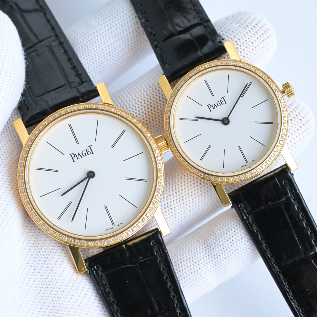 NO:662867,Produced by TW, white case, gold case, 50 diamonds, TW Factory, Piaget Altiplano series, classic ultra-thin pair of watches, top quality from popular manufacturers, official Swiss quality masterpiece R76, popular around the world, top-notch work, please look for the best quality, the only genuine development product purchased in the market 1: The case is polished with 316 stainless steel, each case is CNC processed to perfection in all details 2: Made from Japanese observatory level, strictly controlled and debugged by our factory  Achieve zero repair stability 3: Use Swiss sapphire mirror, transparent and bright 4: The lettering adopts a simple and elegant strip design. The radial pattern and lettering curvature are the same as the counters 5. Matched with Italian calfskin, the leather is soft and delicate and fits the wrist better, bringing excellent comfort. Men's size 40mm, women's size 34mm, luxury and exquisite recommendation. Men's and women's mechanical watches. For the best luxury recommendations as gifts, please look for TW's exclusive quality, Piaget, Cowhide19860909TW 出品 白壳 金壳 钻50 TW Factory 伯爵 Altiplano系列 经典超薄对表 热门大厂顶级品质 官网瑞士品质神作 R76 火爆全球 顶级之作敬请认准最好品质 市场唯一购买正品开发产品 1:壳套采用316精钢材质打磨 每个壳套全程CNC处理所有细节达到完美 2:采日本 天文台级别 经过本厂严格把控 调试 达到零返修稳定性 3:采用瑞士蓝宝石镜面 通透明亮 4:字面采用简洁大方的条丁设计 放射纹和字面弧度跟专柜一样 5搭配意大利小牛皮 皮质柔软细腻与手腕更加贴合 带来极佳的舒适感 男尺寸40mm、女尺寸34mm ,奢华精致推荐 男女机械腕表 送礼最佳奢华推荐请认准TW独家品质,,piaget,cowhide,Watch