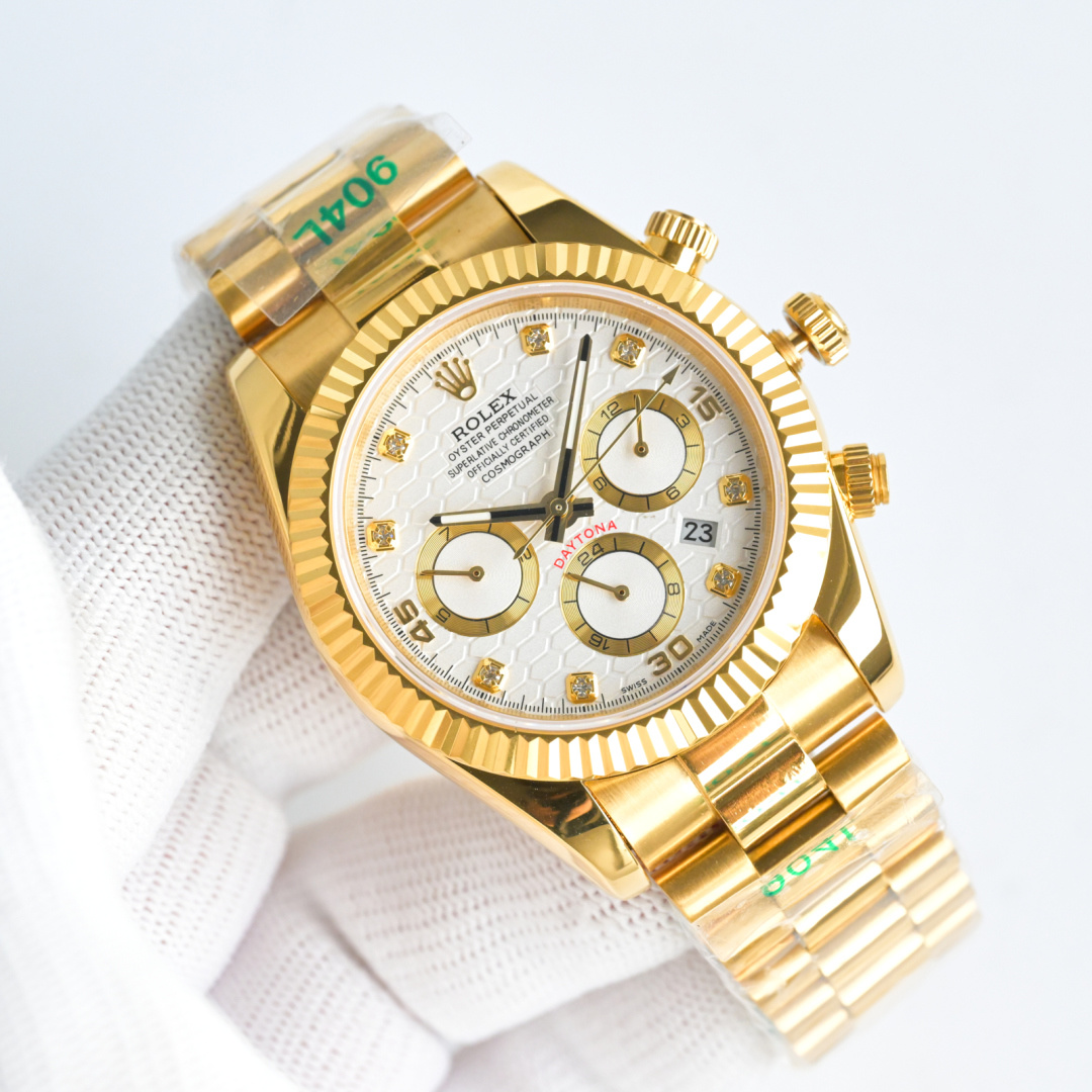 NO:337290,Gold Highest Version Classic Log Series Rolex Complex Series Six-Pin Men's Watch Multifunctional Watch. 1 Equipped with original imported weekly and month moon phase kinetic energy function movement mechanical watch!  2 The dial uses classic exclusive inner shadow luminous Rome as the scale to show the luxurious temperament of this watch [grin] 3 The strap uses an imported 316 steel strap watch!  The 4-meter mirror uses a double-dol sapphire mirror!  5 Perspective bottom cover!  6 diameters 41m / 10m, watch functions combine week, month, date, moon, sun and other functions, the best men's business watch is truly standard!  It is a representative work of high-end watches!  Honorary production The reputation details reveal the nobleness of men, with great taste, and the craftsmanship is comparable to the original product!  Multifunctional mechanical watch, rolex19860909金 最高版本 经典日志系列 劳力士复杂系列六针男表多功能腕表. 1搭载原装进口 星期月份月相动能功能机芯机械表！ 2表盘上采用经典独家内影夜光罗马 作为刻度更显示出这款腕表的华贵气质[呲牙] 3表带采用进口316钢带腕表！ 4表镜采用双卜蓝宝石镜面！ 5透视底盖！ 6直径41m / 10m, 腕表功能汇集星期/月份/日期/月亮/太阳等功能于一身,最佳男士商务腕表真正的标配！为高端腕表的代表之作！ 荣誉出品 尊贵彰显之美誉细节之处透露男士高贵,品位十分,匠心巨制媲美原装货！表里如一多功能机械腕表,,,rolex,Watch