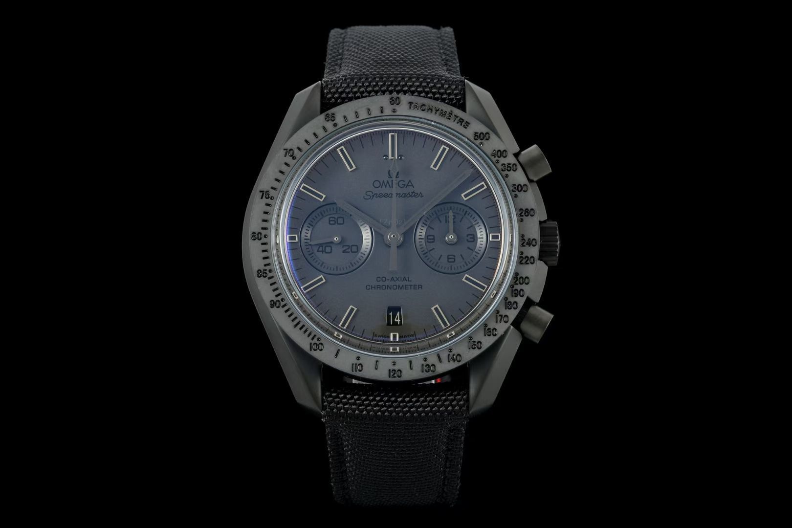 NO:553245,TVS's pioneering work, Omega OB2 Speedmaster Dark Side of the Moon watch 311.92.44.51.01. 44.25 mm coaxial chronograph, self-developed self-made movement with 3 o'clock dials as [12 hours] and [60 minutes] cumulative chronograph dials, all functions and appearance are built according to the original [1-1], the movement has a double T black balance wheel, automatic winding  Coaxial Master Chronometer chronograph movement, the rhodium-plated surface of the movement is decorated with special Arabic-style Geneva ripples. The bezel is black ceramic bezel + super luminous. The dial is made of polished black ceramic. The inner ring of the small dial at 3 o'clock and 9 o'clock is blackened and matched with platinum hour markers. The case is black and the strap is black. The mirror double pot cover glass mirror is wear-resistant. Function date display. Timing. S1 exquisitely recommended men's multi-functional mechanical watch.   Buy now Buy now,,omega19860909TVS先锋之作,欧米茄 OMEGA OB2 超霸系列 月之暗面腕表311.92.44.51.01. 44.25毫米同轴计时表,自主研发自制机芯3点盘为【12小时】和【60分钟】累积计时盘,所有功能及外观均按照原版【1-1】打造, 机芯双T黑摆轮,自动上链 同轴至臻天文台计时机芯,机芯镀铑表面饰有特别的阿拉伯风格日内瓦波纹 圈口黑色陶瓷圈口+超强夜光 表盘采用抛光黑陶瓷打造,3点和9点位置的小表盘内圈经黑化处理,搭配白金色小时刻度 表壳黑色 表带黑色皮带 镜面双锅盖玻璃镜面 耐磨损 功能日期显示 计时 S1精致推荐男士多功能机械腕表 立即抢购 立即抢购,,omega,Watch