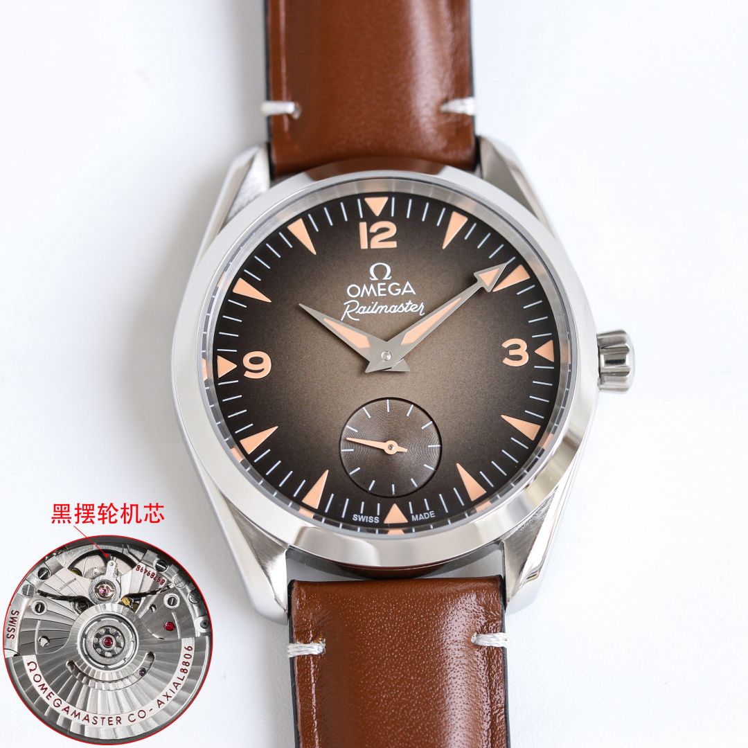 NO:602226,Produced by TW Factory, the OMEGA PN1 two-and-a-half-hand Railmaster watch uses the same 38 mm stainless steel case as the Seamaster Aqua Terra, with a thickness of 12.36 mm, and two versions of large three-hand and small three-hand. The dial has a gradient transition in the center, a matte lacquer effect, and uses retro digital time scales at three, six, and nine o'clock, with iconic triangular arrow-shaped hands, and both the scales and hands have a luminous effect.  Equipped with Omega Co-Axial Master Chronometer 8804 (small seconds) or 8806 (central seconds) movement, providing 60 hours or 55 hours of power reserve respectively. Luxurious and exquisite recommended men's mechanical watches. For the best luxury recommendations for gifts, please look for TW's exclusive quality, omega19860909TW 出品  TW Factory 欧米茄 OMEGA PN1 两针半 Railmaster 铁霸腕表采用了与海马系列 Aqua Terra 相同的 38 毫米精钢表壳,厚度为 12.36 毫米,分别大三针与小三针两个版本.表盘为中心渐变过渡,哑光漆面效果,在三、六、九点位采用复古数字时标,搭配标志性的三角箭形指针,且刻度与指针均具备夜光效果. 搭载欧米茄同轴至臻天文台 8804（小秒针）或 8806（中央秒针）机芯,分别提供 60 小时或 55 小时的动力储备 奢华精致推荐男士机械腕表 送礼最佳奢华推荐请认准TW独家品质,,omega,Watch