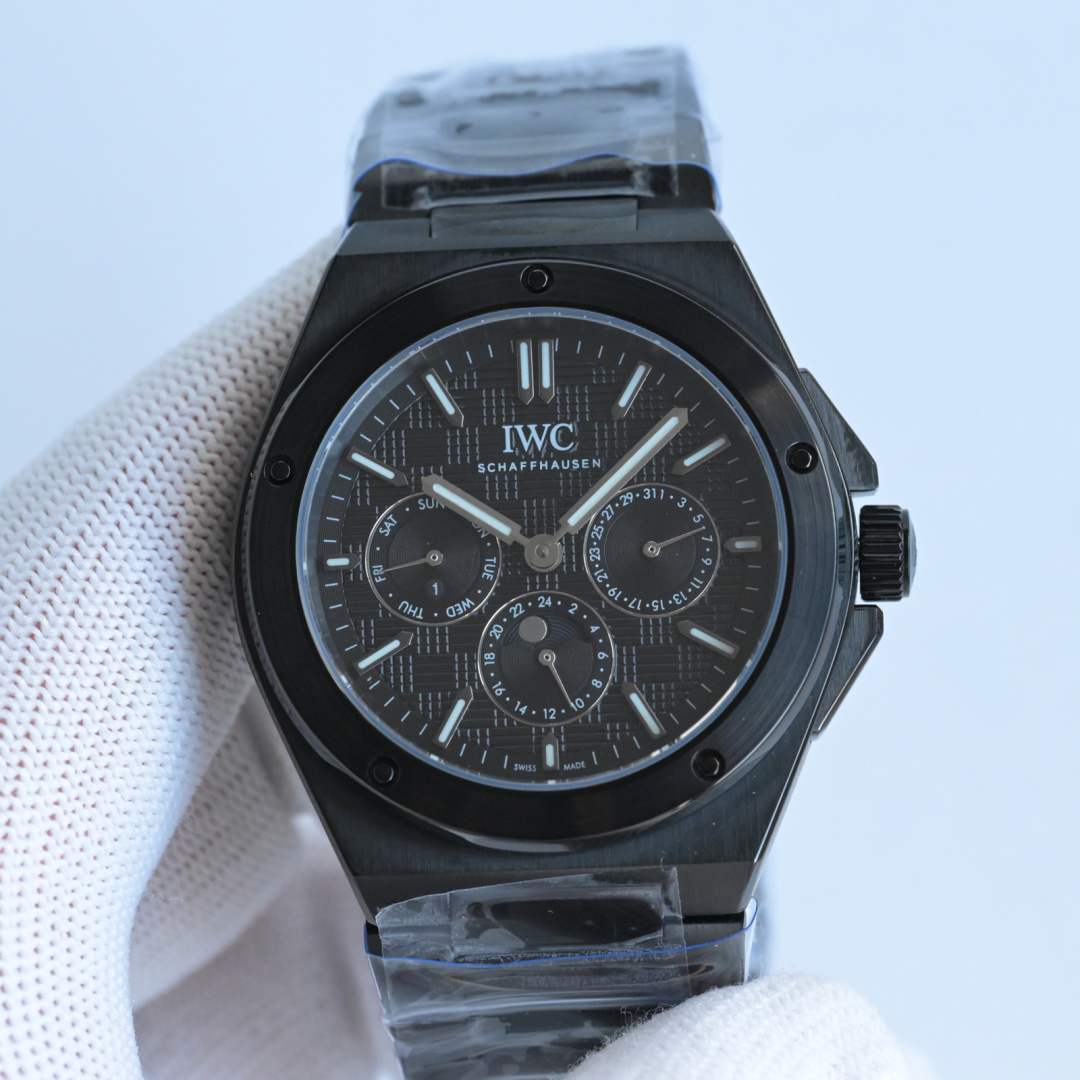 IWC Ingenieur Perpetual Calendar Digital Date-Month rose gold case and bracelet, black dial 42.3mm Men's Automatic
