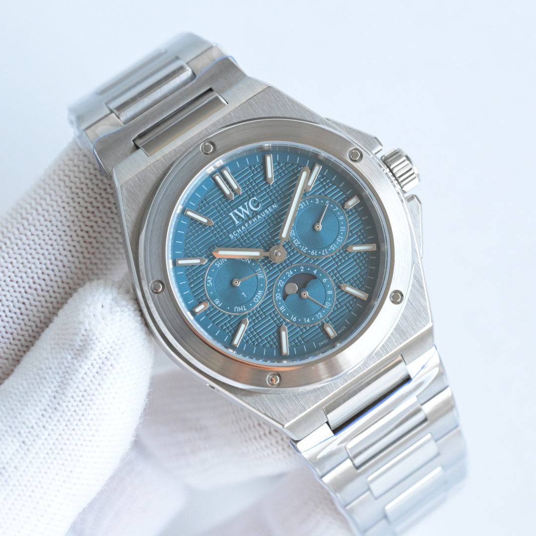 IWC Ingenieur Calendario Perpetuo 41 cassa e lunetta in acciaio inossidabile, quadrante blu turchese, bracciale in acciaio inossidabile 41 mm Automatico da uomo