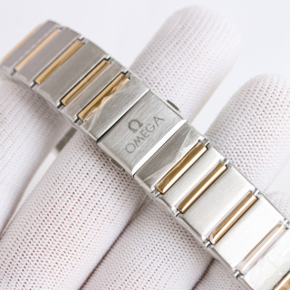 Omega Constellation 39mm detail 8