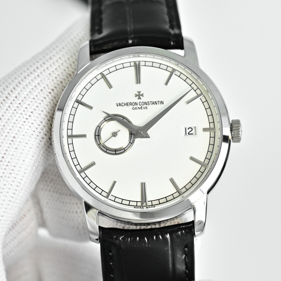 NO:617826,Produced by TW, white shell, gold shell and diamond TW Factory Vacheron Constantin VC MO1 Heritage Series 87172 38mm diameter is more refined and elegant for a unisex watch  The 87172/000R-9302 watch fully inherits the essence of Vacheron Constantin watchmaking, the classic small hand. The small calendar window at three o'clock and the small seconds dial at nine o'clock echo each other. It is equipped with a Vacheron Constantin automatic winding movement, and the movement of the watch can be seen from the back. The baton hour markers and the orbital minute scale fully demonstrate the elegance of the Vacheron Constantin brand. Luxurious and exquisite, recommended men's two-hand semi-mechanical watch  For the best luxury gift recommendations, please look for TW’s exclusive quality, vacheron19860909TW 出品 白壳金壳 钻 TW Factory 江诗丹顿 VC MO1 传袭系列87172 38mm 的表径更加精致优雅为中性腕表 87172/000R-9302腕表充分传承到了江诗丹顿制表精华,经典的小针.三点钟的小日历窗和九点钟的小秒盘交相呼应,搭载江诗丹顿自动上链机芯,可从背透看到手表的机芯.棒状时标针搭配轨道式分钟刻度将江诗丹顿这个品牌的优雅也完全展现出来了.奢华精致推荐男士两针半机械腕表 送礼最佳奢华推荐请认准TW独家品质,,vacheron,Watch