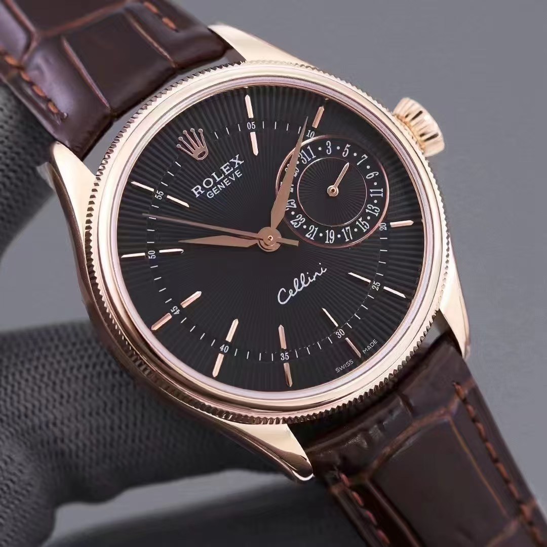 NO:641161,Produced by TW, white case, gold case, TW Factory Rolex ROLEX VC9 Cellini Moon Phase 39 all-in-one machine, three and a half hands. 1. Equipped with automatic winding movement, quick-adjusting hour hand, quick-adjusting moon phase, authentic functions. 2. Integrated middle case, screw-in bottom cover and winding crown. 3. The structural size and thickness are synchronously original, with a diameter of 39 mm and a thickness of 12.5 mm.  4 round arched sapphire glass, top-notch Italian all-edge cowhide leather strap, synchronizing the timing, thickness and structure with the original version. Luxurious and exquisite recommended men's mechanical watch. For the best luxury gift, please look for TW's exclusive quality, rolex, cowhide19860909TW 出品 白壳 金壳  TW Factory 劳力士 ROLEX VC9 切利尼月相型39 一体机 三针半 1 搭载自动上链机芯,快调时针,快调月相,功能对版正品. 2一体中层表壳,旋入式底盖及上链表冠. 3结构尺寸厚度同步原装,直径39毫米,厚度为12.5毫米. 4圆拱形蓝宝石玻璃,顶级意大利全包边牛皮带,做到调时、厚度、结构同步原版.奢华精致推荐男士机械腕表 送礼最佳奢华推荐请认准TW独家品质,,rolex,cowhide,Watch