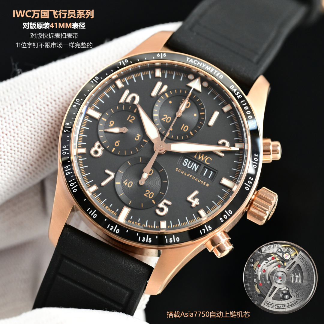 NO:687690,IWC Pilot Series New Racing Pilot Pilot Series high-performance chronograph watch, 41mm diameter, perfectly adapted to the ceramic tachymeter ring. The 'JP' movement adopts Asia () transparent bottom replica of IWC's 69385 automatic winding machine. Double-sided sapphire glass, hand-brushed case, full of texture!  'JP' genuine dial mold opening, infinitely close!  The 3 small eyes are the same size and position as the official ones!  Non-market reduced size 3 small eyes (wrong position, wrong size) inlaid scales and Arabic numerals. The dial is updated to bright black, which perfectly echoes the shiny speed ring. The 3 small eyes adopt a sunken design, making the whole watch more layered!  'JP' uses the original quick-release fluororubber strap + quick-release clasp, 'JP' exclusive version!  The latest version on the market, the original molded multifunctional mechanical watch,,,iwc19860909万国 IWC 飞行员系列 新款赛车飞行员 飞行员系列高性能计时腕表,41mm的表径,完美适配陶瓷测速圈. 「JP」机芯采用Asia()透底复刻万国的69385自动上链机.双面蓝宝石玻璃,手工拉沙的表壳,质感十足！ 「JP」家表盘正品开模,无限接近！3个小眼与官方一样大小,一样位置！非市场缩小型3小眼（位置不对,大小不对）镶嵌式刻度与阿拉伯数字时标,表盘更新为亮黑色,与闪亮的测速圈完美呼应,3个小眼采用下沉式设计,让整表更有层次感！ 「JP」家采用原版快拆型氟橡胶表带+快拆表扣, 「JP」独家对版！市场最新版本,原版开模多功能机械腕表,,,iwc,Watch