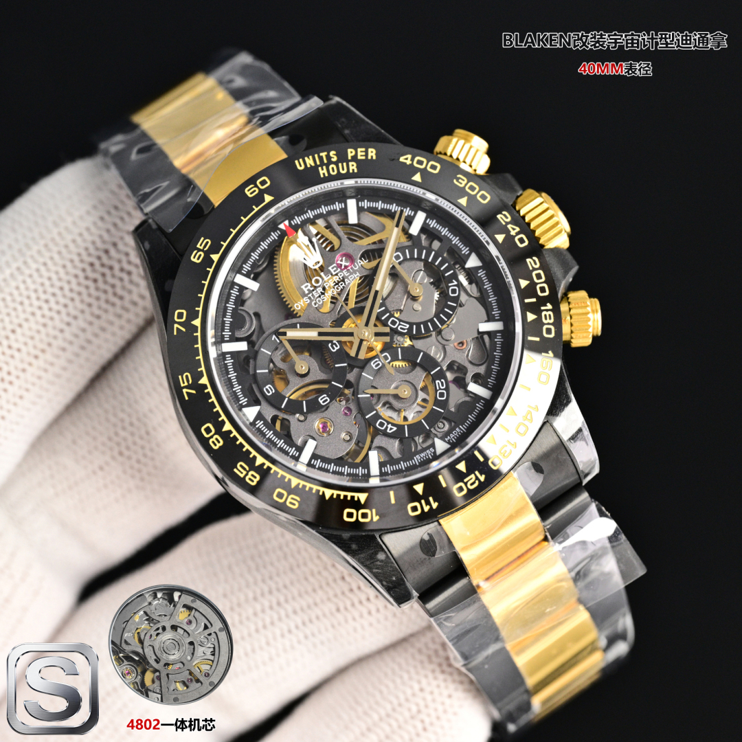 ✨**BLAKEN UPGRADE ALERT!**✨劳力士 ROLEX 迪通拿系列 🎮B33
第六代迪通拿碳黑复刻版 镂空设计!6th Gen Daytona Carbon Black Replica,40mm上手绝了!
🔥核心亮点一眼种草:BKL
▪️12.2mm超薄机身 12.2mm Ultra-thin Case(甩开市面13.5mm普通款),全实心精钢 Solid Stainless Steel 打造,接缝几乎0缝隙,质感拉满!
▪️哑黑套件 Matte Black Kit 升级+多色圈口 Multi-color Bezels 可选,后期想换风格随便搭,个性党狂喜~🎮
▪️表带双选项:硅胶款 Silicone Strap 轻便舒适/精钢款 Steel Strap 硬朗有范儿,CNC全程精雕 CNC Precision Engraving + 人工打磨,细节控直接爱住!
⌚机芯硬核:
4802一体机芯 4802 Integrated Movement,搭载72-hour Long Power Reserve长储能,计时功能 Chronograph Function 和专柜同步,走时稳得一批~
💡贴心设计:
蚝式保险扣 Oyster Safety Clasp 防意外打开,实心链结 Solid Links 戴久了也舒服,操作还特简单!
低调又有面儿,这波升级真的可!🎮S1精致推荐男士多功能机械腕表
立即抢购👉