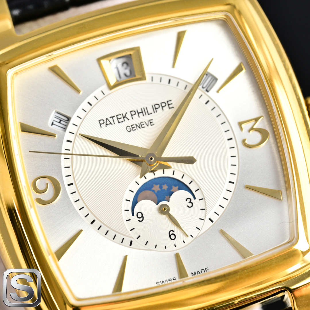 NO:715074,Produced by TW, white case, gold case, TW Factory Patek Philippe PP R33 Complex Multi-Function Series 5135G - grand debut, the first Nautilus complex watch launched so far, using ultra-complex craftsmanship to create a casual sports watch. 1 small body with high energy to perform the following functions: calendar function at 12 o'clock, day of the week function at 10 o'clock, day of the week function at 2 o'clock, 24 hours at 6 o'clock. All functions can be used normally.  2. The movement adopts a replica Cal.240 self-winding movement, which perfectly interprets the functions on the premise of achieving a realistic appearance. 3. An independent watchmaker who is a modification master, enthusiastically participates in customizing and modifying the dial color, adding an interesting soul to the unique watch!  A masterpiece of craftsmanship. Welcome all watch friends to taste it!  Luxurious and exquisite recommended men's multifunctional mechanical watch. The best luxury recommendation for gift giving, please look for TW's exclusive quality, patek philippe19860909TW 出品 白壳 金壳  TW Factory 百达翡丽 PP R33 复杂多功能系列5135G--重磅登场,迄今推出的首款Nautilus复杂腕表,以超复杂的工艺技术打造休闲运动腕表. 1小身板大能量尽揽以下功能∶12点位日历功能 10点位星期功能 2点位星期功能 6点位24小时.所有功能都可正常使用 2机芯采用复刻版Cal.240自动上链机芯,在实现外观的逼真前提下,功能一并完美诠释. 3改装大师独立制表人,倾情参与定制改装表盘颜色,给予独一无二的腕表增添有趣的灵魂！ 匠心力作 欢迎各位表友品鉴！奢华精致推荐男士多功能机械腕表 送礼最佳奢华推荐请认准TW独家品质,,patek philippe,Watch