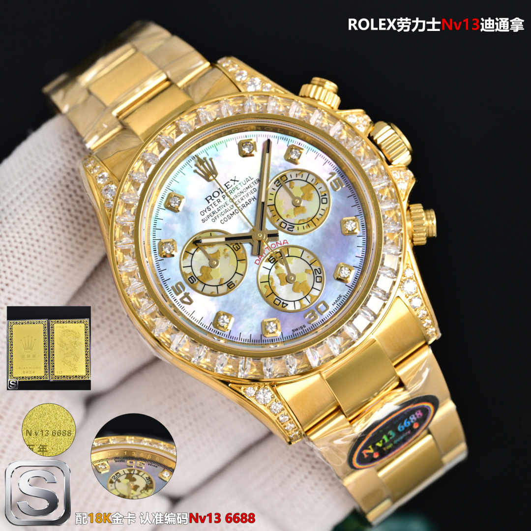 NO:715094,N v13 Produced by N v13 Tape Steel Belt Style Stone Surface 50 N v13 Factory Supreme Edition V13 Rolex Daytona Series OM5 (Must have 18k gold card/exclusive label/gold card synchronized shell ring inner code engraving N v13 number means 'smooth career, prosperous wealth') The original molding ultra-thin film is as thin as 12.2mm, and the whole is forged 904 L steel.  Long-lasting wear-resisting, top-notch brushing technology. Key quality details 1. The ring is made of top-grade gemstone moissanite (dark and dead color in small workshops). The dial is consistent with the original version of the chassis. The round stone or strip stone has the original bottom tray to support the gemstones. 2. The Swiss process is strictly inspected by QC, and the bottom of the plate is dust-free and flawless...  Allowing customers to get started with less worry, effort and worry. 3. The steel shell is synchronously raised with suspension bridges at the four corners for bending, and the corners of the head grain are smooth and seamless (the head grain and the shell are close together in small workshops with large uneven gaps and rough workmanship). 4. Focus on adhering to the positive N steel buckle process, with full texture and details, and the button code is 138  , (The movement adopts the new original Dongdan low-tube ultra-thin 7750) (Original size 40mm) (Sapphire glass) (Tested: waterproof to a depth of 100 meters) (Gold card VIP after-sales within one week, artificially damaged accessories need to be paid for after-sales) (Warm reminder: Removed film / scratched / can no longer be sold for the second time will not be returned or exchanged, only warranty) Luxurious and exquisite recommended men's multi-functional mechanical watch. The best luxury recommendation for gifts, please look for the exclusive quality of N v13, rolex19860909N v13 出品 胶带钢带款 条石面50 N v13 Factory 至尊版V13 劳力士 ROLEX 迪通拿系列 OM5（ 必配18k金卡/独家标签/金卡同步壳圈内侧码雕刻N v13 数字上寓意“事业顺利、财运亨通”） 原版开模超薄拆膜最薄达12.2mm , 整体锻造904 L 钢, 持久耐磨,顶级拉丝工艺. 重点品质细节 1 圈口采用顶级宝石莫桑石（小作坊暗淡死色）字盘对版底盘圆石或条石原版一致有原底托盘撑起宝石 2瑞士流程严检QC、盘底无灰尘、无瑕疵 … 让客户上手省心省力省烦恼3钢壳同步四边角吊桥凸起供弯、头粒边角无缝隙平整（小作坊头粒与壳并拢凹凸不平缝隙大,工艺粗糙） 4 重点秉承正N钢带扣工艺细节质感十足,扣子编码138 ,（机芯采用全新原版东丹低管超薄7750）（原版尺寸40mm)(蓝宝石玻璃)(经测:深度防水100米）（金卡VIP 售后一个礼拜内 、人为损坏配件售后需自费）（温馨提示:拆膜/刮花/再无法第二次出售的均不退换只保修）奢华精致推荐男士多功能机械腕表 送礼最佳奢华推荐请认准N v13独家品质,,rolex,Watch