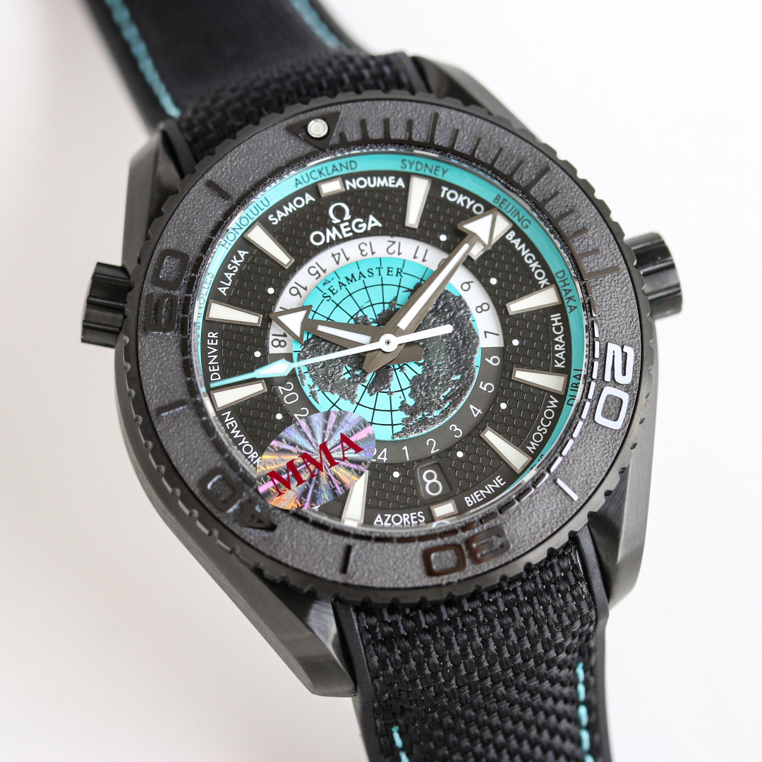 NO:742012,Produced by MMA MMA Factory's latest masterpiece Omega, OMEGA R72. Every time you raise your wrist, it is a dialogue with the distance. The 45.5 mm case is tough and wear-resistant, and the ceramic bezel is engraved with a three-dimensional diving scale, with a cool and advanced texture. The Arctic Earth relief in the center of the dial is highly recognizable, with turquoise details and a honeycomb texture base, which has a clear visual hierarchy. Titanium earth dial, with a 24-hour scale ring, clearly distinguishing day and night. Naiad Lock  Under the back of the watch, an automatic mechanical movement sits, dual time zone and date display are accurate online, and the professional anti-magnetic performance is not afraid of interference from complex environments. The luminous time scale is clear and easy to read, and the stitching of the rubber strap echoes the color of the disk. It is exquisite in craftsmanship and powerful in function. It integrates the spirit of polar adventure with high-end watchmaking aesthetics and is full of aura. Luxurious and exquisite men's mechanical watches are recommended. For the best luxury recommendations as gifts, please look for the exclusive quality of MMA, omega19860909MMA 出品 MMA Factory 最新力作 欧米茄,OMEGA R72 每次抬腕都是与远方的对话. 45.5毫米表壳坚韧耐磨,陶瓷表圈镌刻立体潜水刻度,质感冷峻高级.表盘中央北极地球浮雕极具辨识度,绿松石色细节点缀,搭配蜂巢纹理基底,视觉层次鲜明. 钛金属地球表盘,设有24小时刻度环,清晰区分昼夜 Naiad Lock 表背之下,自动机械机芯坐镇,双时区、日期显示精准在线,专业防磁性能无惧复杂环境干扰. 夜光时标清晰易读,橡胶表带缝线呼应盘面色彩,工艺精湛、功能强悍,将极地探险精神与高端制表美学融为一体,气场十足.奢华精致推荐男士机械腕表 送礼最佳奢华推荐请认准MMA独家品质,,omega,Watch