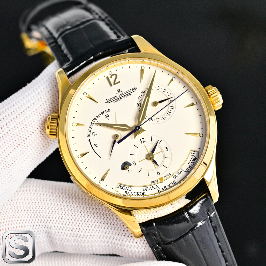 NO:742013,Produced by V+, white case, gold case, V+ Factory [highest version on the market] JL Jaeger-LeCoultre Geographer Master Series RW4. Big names from all walks of life call it ugly. In fact, it is given high praise in terms of taste and appearance. It has a pivotal position in the watch industry. No matter how you wear it, you will have a long face. It shows your taste in every way. Master Geographer Master Series Q1428421 Re-engraved version is newly upgraded. Multi-function watch. Upgraded Cal.939A movement. The polishing effect is closer to the original.  Upgraded shaft, automatic rotor with rose gold edge, clear text lines, functional date display, dual time zone, power reserve display, 316L stainless steel, 42mm diameter, original folding buckle!  V+ Factory’s ingenious work is worth owning!  Luxurious and exquisite recommended men's multifunctional mechanical watch. The best luxury recommendation for gift giving, please look for V+ exclusive quality, jaeger-lecoultre19860909V+ 出品 白壳 金壳  V+ Factory【市场最高版本】JL 积家 地理大师系列RW4 各路大咖都叫它大丑 其实赋予的是极高赞美 论品味与外观 在钟表界有着举足轻重的地位 戴出去怎么都是长脸 各种彰显品味 Master 地理学家大师系列 Q1428421 复刻版全新升级 多功能腕表 升级Cal.939A机芯 打磨效果更近原装 升级轴 自动陀为玫金边 字面纹路清晰 功能日期显示 双时区 动力储备显示 316L精钢 直径42mm 原装折叠扣！V+ Factory匠心之作 值得你拥有！奢华精致推荐男士多功能机械腕表 送礼最佳奢华推荐请认准V+独家品质,,jaeger-lecoultre,Watch