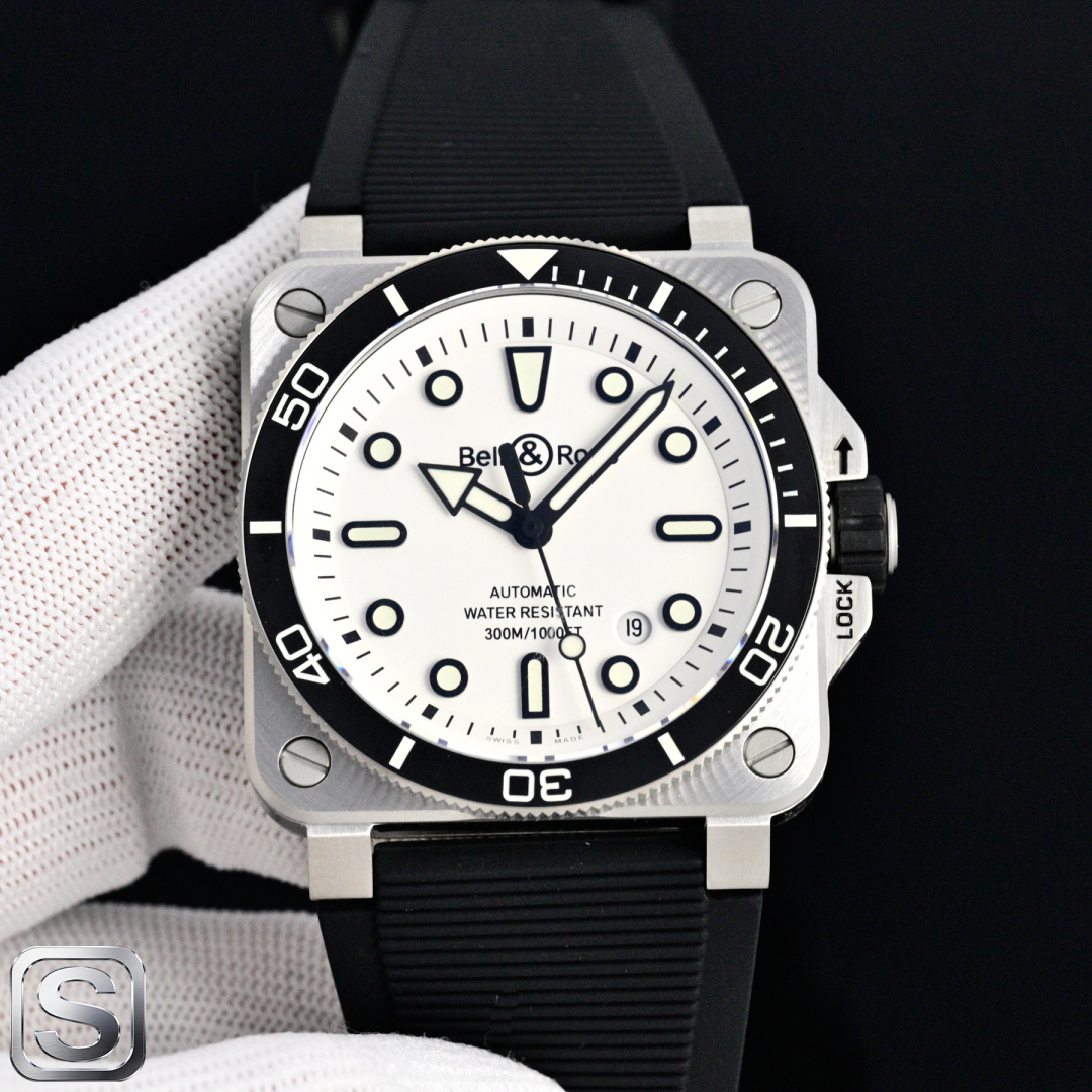NO:764522,B R Bell & Ross INSTRUMENTS series BR03A 2824/2892 automatic mechanical movement stainless steel case 42mm with ceramic 60-minute scale unidirectional rotating stainless steel bezel, minute track up to 15 minutes, sapphire crystal with anti-reflective coating natural rubber strap stainless steel pin buckle look for the code 000168 mechanical watch,,19860909B R 柏莱士/ Bell&Ross INSTRUMENTS 系列BR03A 2824/2892自动机械 机芯 精钢表壳 42毫米 带 陶瓷60分钟刻度单向旋转精钢表圈,分钟轨道最长15分钟, 带防眩目涂层的蓝宝石水晶表镜 天然橡胶表带 精钢 针扣 认准编码000168机械腕表,,,Watch