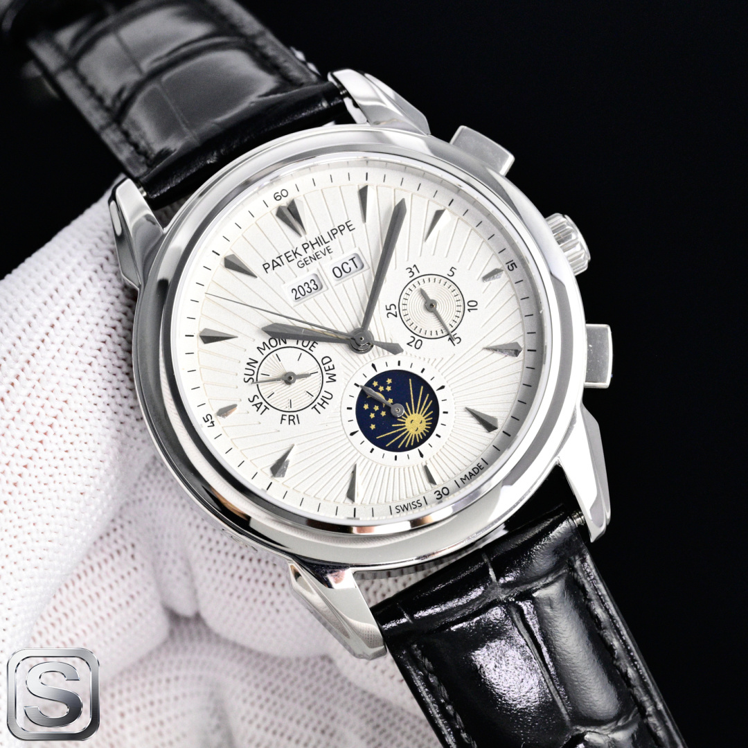 NO:945727,Produced by TW, white case, gold case, diamond TW Factory Patek Philippe PP R82 super complex timepieces 5327 and 5140 series watches, the most classic style in the perpetual calendar. The diameter of the watch is 41mm, moderate in size, suitable for people in all walks of life. The dial layout is generous and decent, evenly laid out, and has many functions but does not make people feel complicated. The sunburst pattern with gold three-dimensional Breguet digital scales and willow leaf hands makes people feel brighter.  The dial has a 12-digit dual calendar for the year and month, a calendar display at 3 o'clock, a 24-hour true moon phase display at 6 o'clock, and a day of the week display at 9 o'clock. The overall layout of the dial is wide but not compact, and very elegant. 9 Modifications 5327 and 5140 are equipped with Cal. 324 Q automatic winding movements, with a transparent back, providing a 48-hour power reserve, and a waterproof depth of 30 meters, meeting the needs of daily life.  In addition, it is paired with an Italian cowhide strap and a PP iconic lantern buckle, which gives it a retro and elegant feel. These 5327 and 5140 are formal watches, with various dials for you to choose from. They go well with black, white and gray formal wear, and can also be worn casually for daily wear.  A classic work of art, a perfect collection. Patek Philippe’s exclusive slogan: No one can own a Patek Philippe, we just keep it for the next generation. But I ask people who love watches, who doesn’t want to own a Patek Philippe? This may be the starting point or even the end point of many watch lovers’ original intention. If an opportunity appears in front of you, then cherish it!  Luxurious and exquisite recommended men’s multifunctional mechanical watch. For the best luxury recommendation as a gift, please look for the exclusive quality of TW factory, breguet, patek philippe, cowhide19860909TW 出品 白壳 金壳 钻 TW Factory 百达翡丽 PP R82 超级复杂功能时计5327、5140系列腕表,万年历中最经典的款式. 表径为正装41mm,大小适中,适合各类行业人士,表盘布局大方得体,布局均匀,功能虽多却不让人觉得繁杂,日辉纹搭配金质立体宝玑数字刻度和柳叶指针更让人觉得眼前一亮. 表盘12位双历为年份与月份,3点位置为日历显示,6点位置为24小时真月相显示,9点位置为星期显示,盘面整体的布局,宽阔不紧凑,非常典雅.9 改 5327及5140搭载Cal.324 Q自动上链机芯,背透,提供48小时动力储存,防水深度30米,满足日常生活所需. 另外,搭配意大利牛皮表带,带PP标志性灯笼扣,复古儒雅的感觉拉满. 这款5327、5140属于正装表,各色表盘任君选择,搭配黑白灰正装都不错,日常搭配休闲也可. 一件经典的艺术品,一件完美的收藏品.百达翡丽的专属语谁都无法拥有一块百达翡丽,我们只是为下一代保管.但试问爱表之人,谁不愿意拥有一块百达翡丽呢,这或许是很多爱表之人初心的起点,甚至是终点.如果有个机会出现在你面前,那么就好好珍惜吧！奢华精致推荐男士多功能机械腕表 送礼最佳奢华推荐请认准TW厂独家品质,,breguet,patek philippe,cowhide,Watch