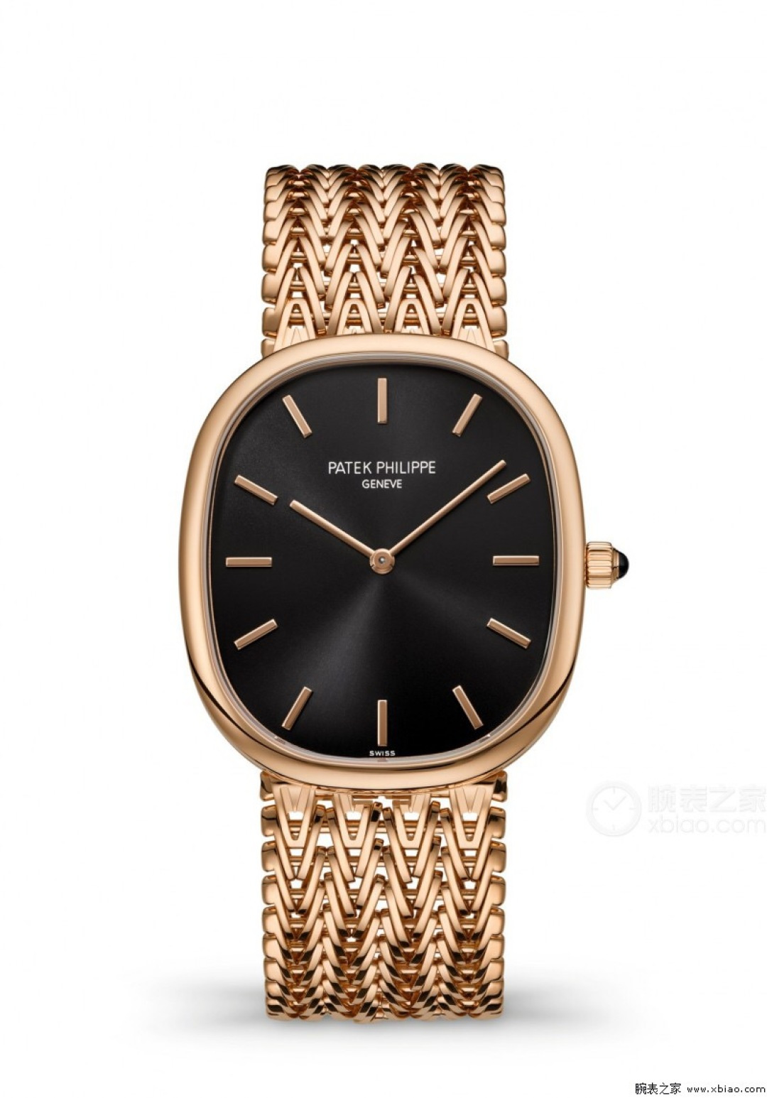 NO:765727,Produced by TW White case 2700 Gold case TW Factory PATEK PHILIPPE 'Patek Philippe' 5738 H Slim 6.2mm Weight 75g Brand new chain bracelet Fully hand-assembled PP Manual winding Delivery Calfskin strap + pin buckle Mechanical Imported movement Patek Philippe  5738/1R is the brand’s classic tonneau-shaped watch masterpiece. It is made of fine steel as a whole. The warm metallic luster complements the exquisite textured strap, showing a luxurious texture. The dial is made of deep black, with simple strip hour markers and fiber optics.  Thin hands and a design without unnecessary decoration outline a minimalist aesthetic style, which perfectly blends elegance and low-key. The barrel-shaped outline of the watch case has smooth lines and a curvature that fits the wrist. It not only makes the wearing experience comfortable, but also makes the shape of the watch more recognizable.  The biggest highlight of this watch is its exclusive chain bracelet. Each link is a gold oval ring, which is 'interlocked' to form a whole, which is both beautiful and durable. The bracelet is made and installed by hand one by one with 300 links. The pattern of the bracelet is novel and reliable. Warm reminder: When reducing the length of the bracelet, you need to start from the first section. Luxury and exquisite men's mechanical watches are recommended. For the best luxury recommendations for gifts, please look for TW's exclusive quality, patek philippe, cowhide19860909TW 出品 白壳 2700 金壳  TW Factory PATEK PHILIPPE「百达翡丽」5738 H  纤薄 6.2mm 重量 75g  全新链式表链 全手工装制 PP 手动上链  配送 小牛皮表带+针扣 机械 进口机芯 百达翡丽 5738/1R是品牌经典的酒桶形腕表代表作,整体采用精钢材质打造,温润的金属光泽与精致的纹理表带相得益彰,尽显奢华质感.表盘选用深邃的黑色调,搭配简约的条状时标与纤细的指针,无多余装饰的设计勾勒出极简的美学风格,将优雅与低调融合得恰到好处.其表壳的酒桶形轮廓线条流畅,弧度贴合腕间,佩戴体验舒适的同时,也让腕表的造型更具辨识度. 这款腕表最大的亮点在于其配备的独家链式表链.每一个链节都是一个金质椭圆形环,通过“环环相扣”形成整体,既美观又耐用.表链由300枚链节手工逐一制作和安装,表链图样新颖又可靠. 温馨提示调减表链长度时,需要从第一节开始进行,奢华精致推荐男士机械腕表 送礼最佳奢华推荐请认准TW独家品质,,patek philippe,cowhide,Watch