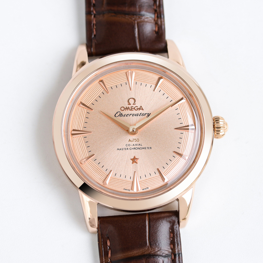 NO:882365,Produced by KR, white shell, gold shell, KR Factory Omega OMEGA BJ9 Constellation series automatic mechanical men's watch. 13.39.21.20.001 two-hand wear-resistant sapphire glass mirror provides comprehensive protection for this dazzling dial. Watch size 40 mm × 9 mm case 316 stainless steel case with Italian leather strap.  Internally, it is equipped with an imported Omega 9015 movement, a fully automatic mechanical model, with a power reserve of 48 hours, fashionable, elegant and stable. Yaru is simple, elegant, luxurious and exquisite. Recommend men's mechanical watches. For the best luxury gift recommendation, please look for KR's exclusive quality, omega.19860909KR 出品 白壳 金壳 KR Factory 欧米茄 OMEGA BJ9 星座系列 自动机械男表 .13.39.21.20.001两针 耐磨损蓝宝石玻璃表镜 为此 耀目表盘提供周全保护.腕表尺寸40毫米×9毫米表壳316 精钢表壳搭配意大利皮表带, 内部则搭载有欧米茄9015进口机芯,全自动机械型男,动力储备48小时,时尚优雅稳重 雅儒简洁大气奢华精致推荐男士机械腕表 送礼最佳奢华推荐请认准KR独家品质,,omega,Watch