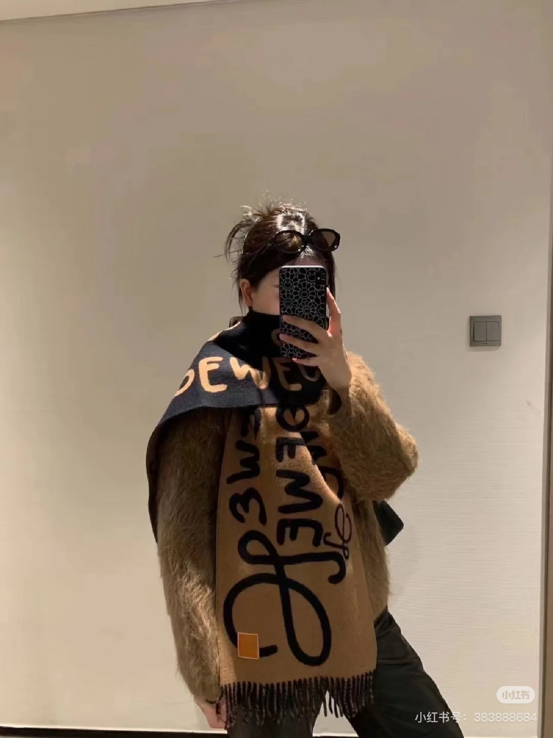 Loewe Loewe罗意威涂鸦款双面围巾 loewe超美新款围巾 推荐入手 超难买哦 好货