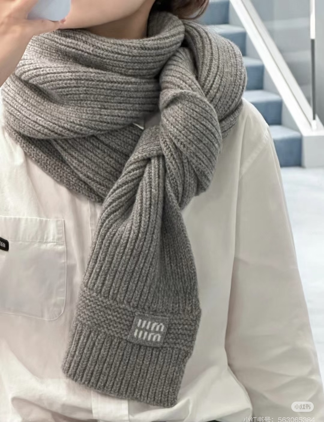 Miu Miu miumiu 套装 又保暖又有质感的羊绒围巾帽子套装 温暖一整个冬天 毛茸茸的好温暖