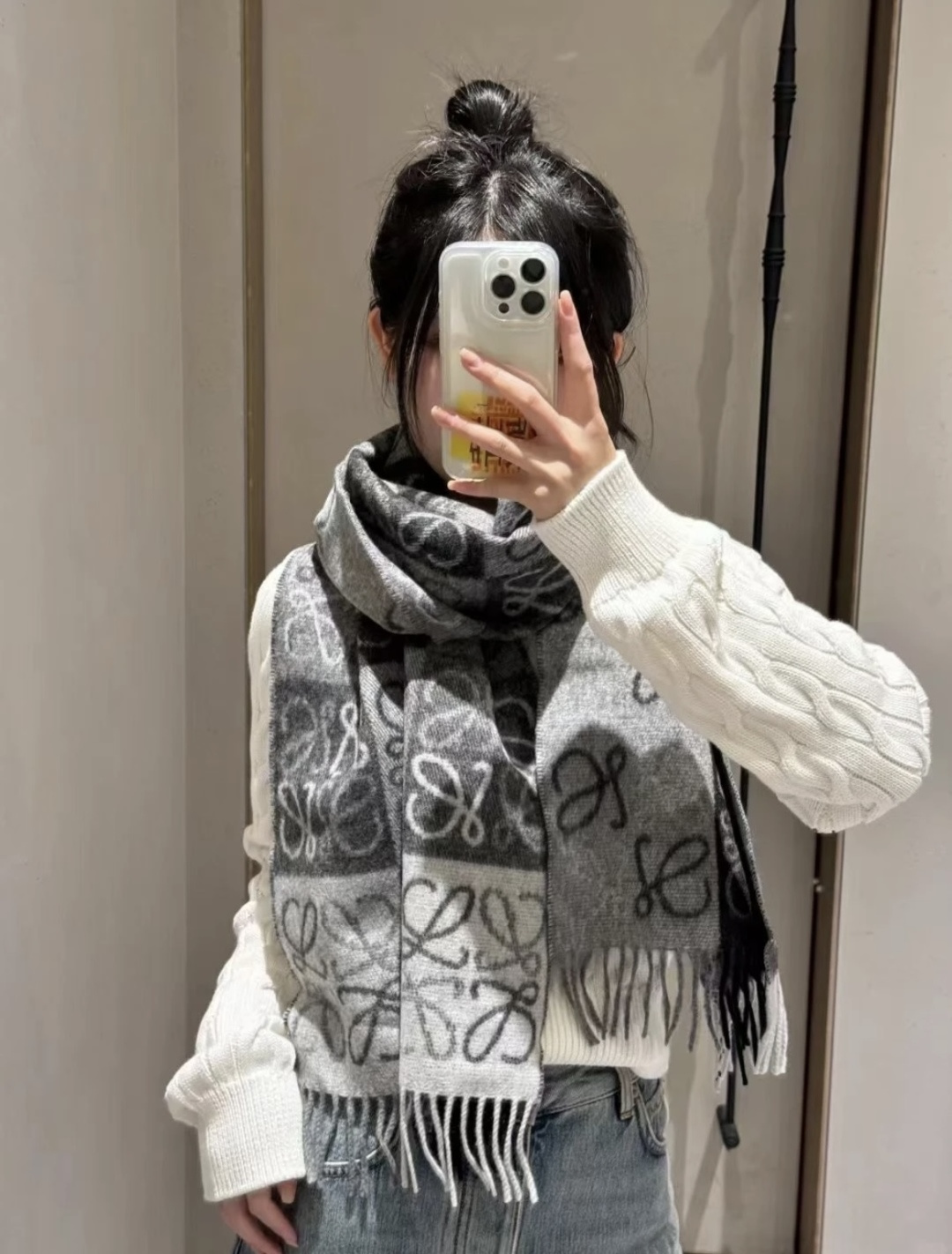 Loewe 中性款‼ 罗意威【LW条纹长巾】很幸運拿到這個品牌的東西 真的不多見 很少在國內做訂單