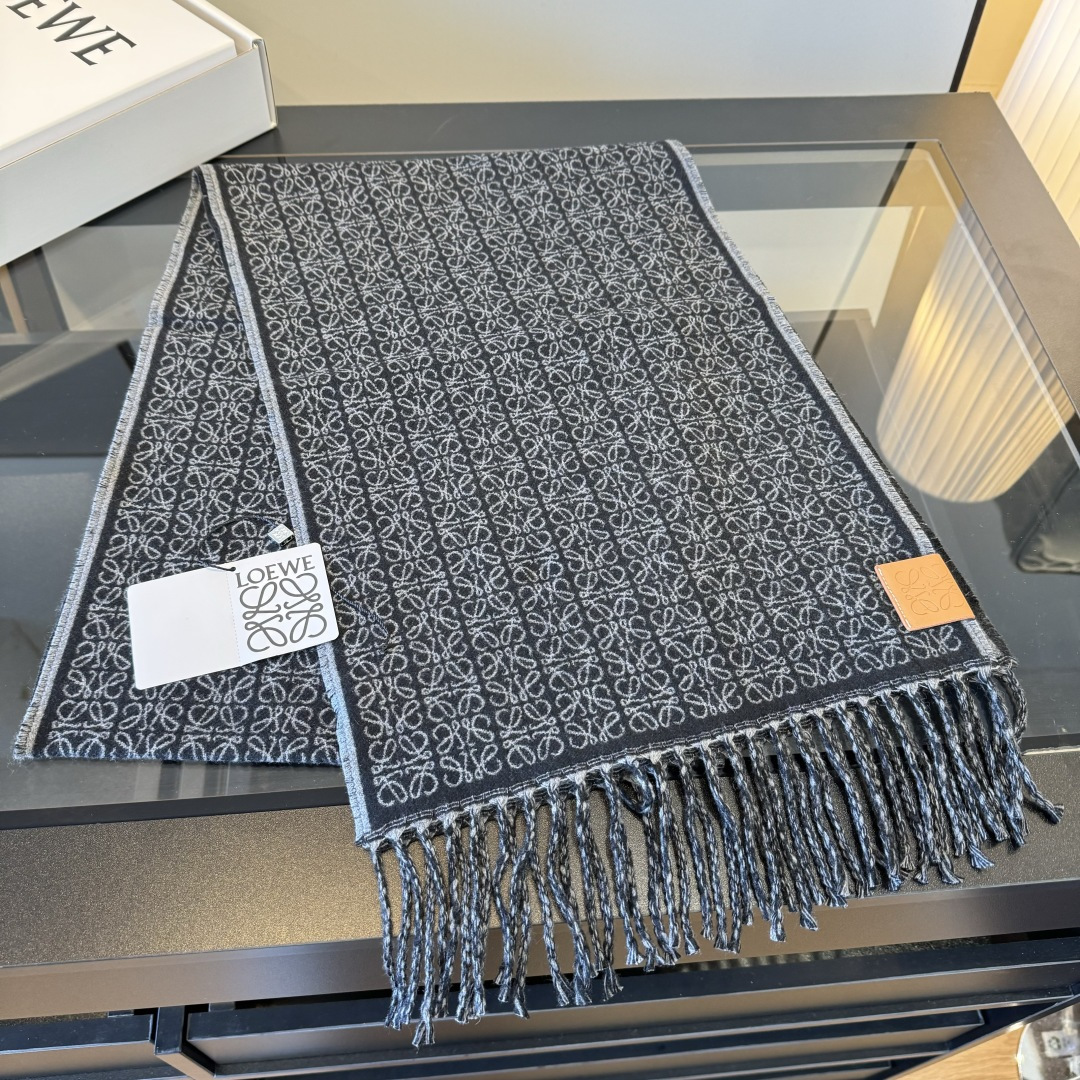 Loewe LOEWE罗意威 款羊绒围巾，男女均可，百分百 羊毛