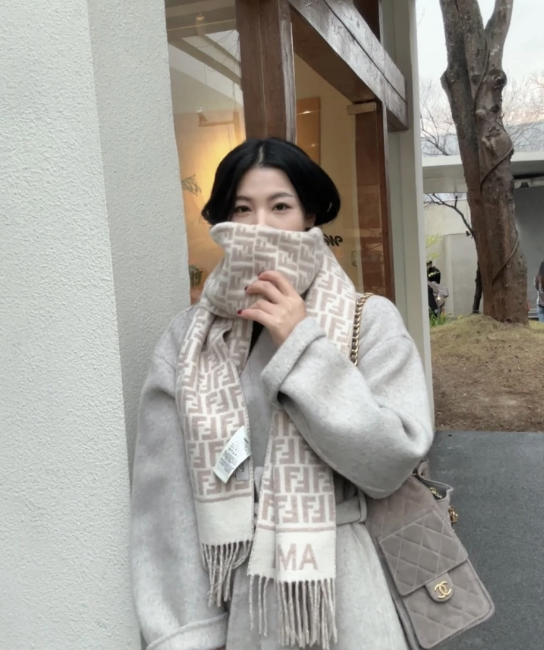 Fendi 𝐅𝐄𝐍𝐃𝐈• FF字母围巾