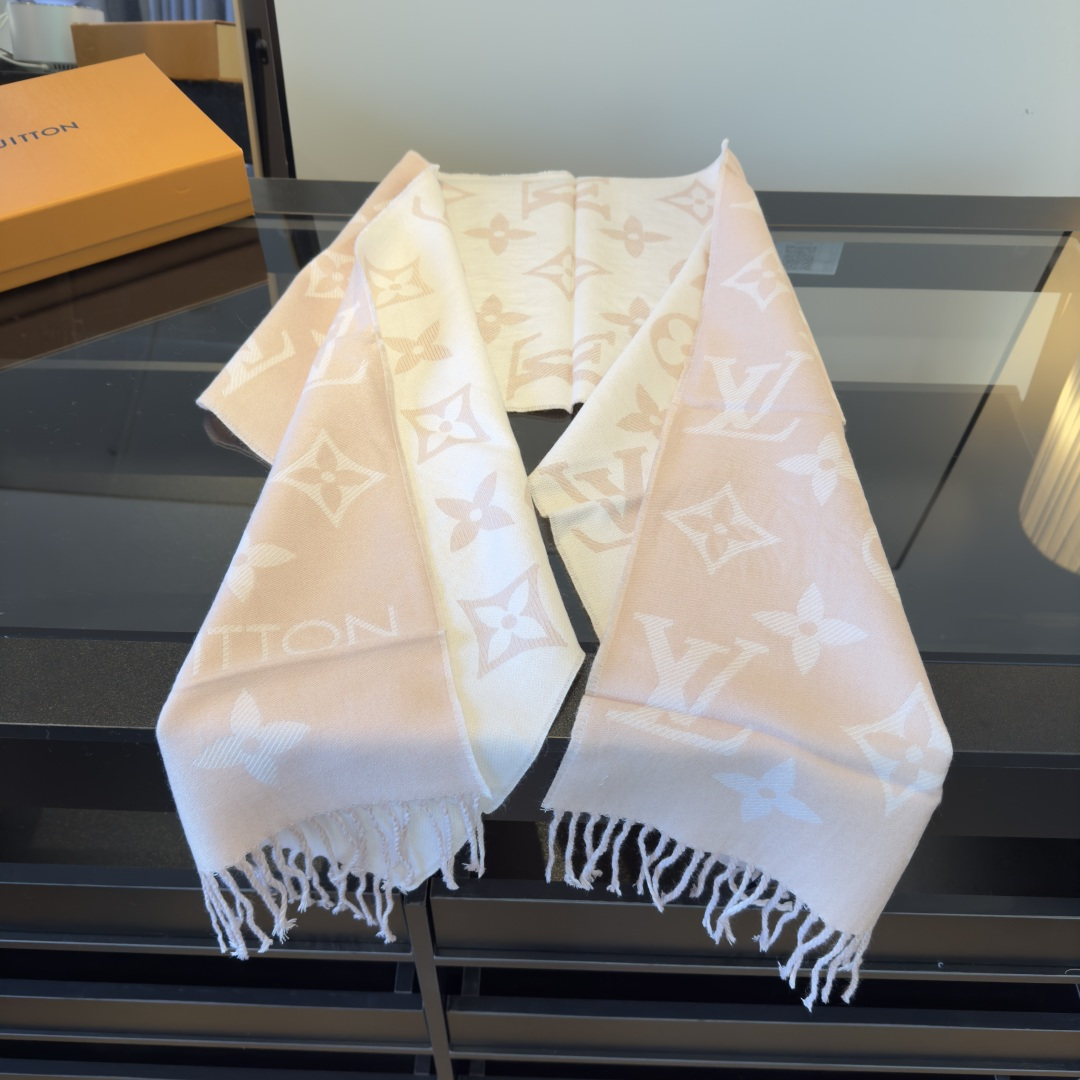 Louis Vuitton L家 【高版】有 L字样新品 【驴家新款5色双面羊毛围巾】180*30cm 100%羊毛