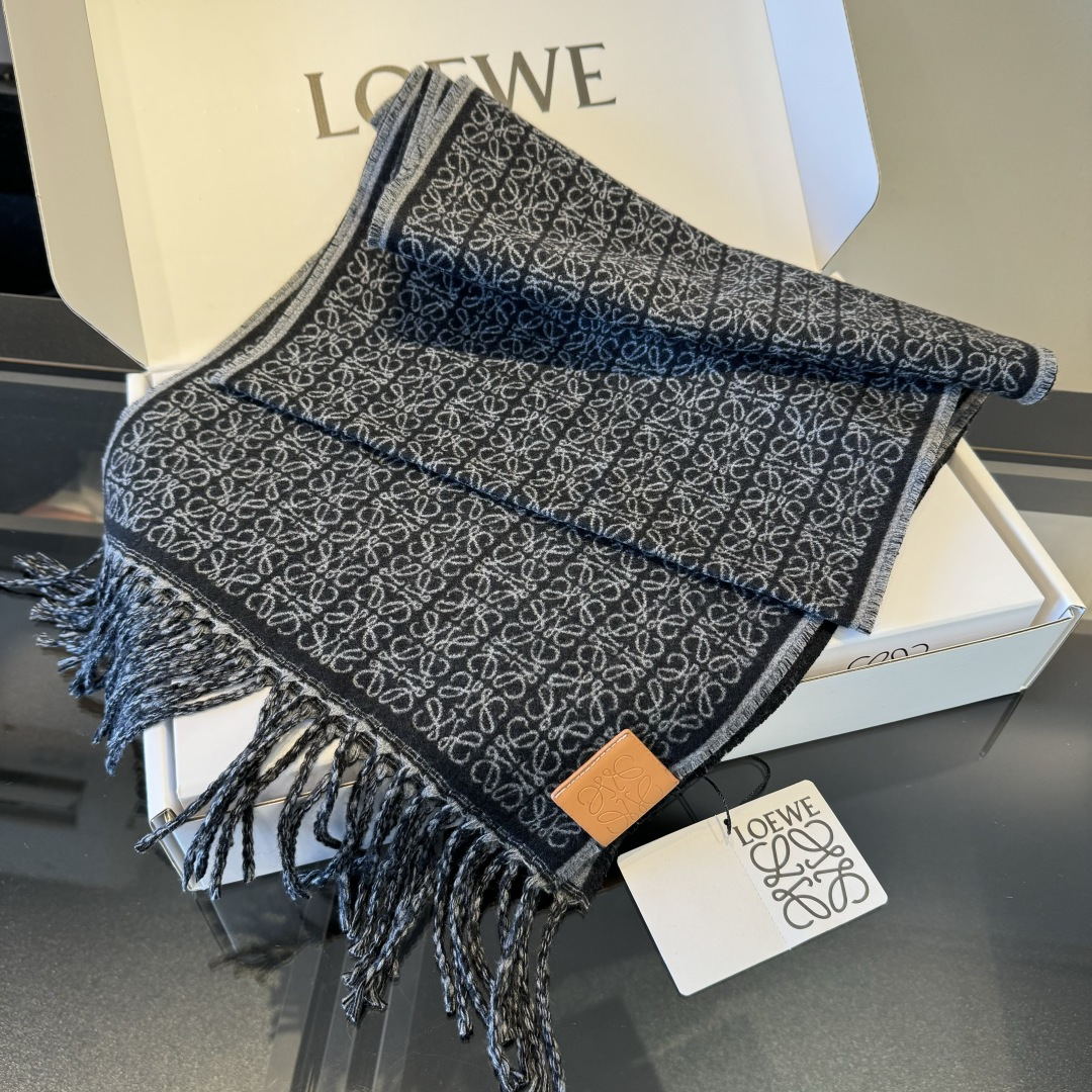 Loewe LOEWE罗意威 款羊绒围巾，男女均可，百分百 羊毛