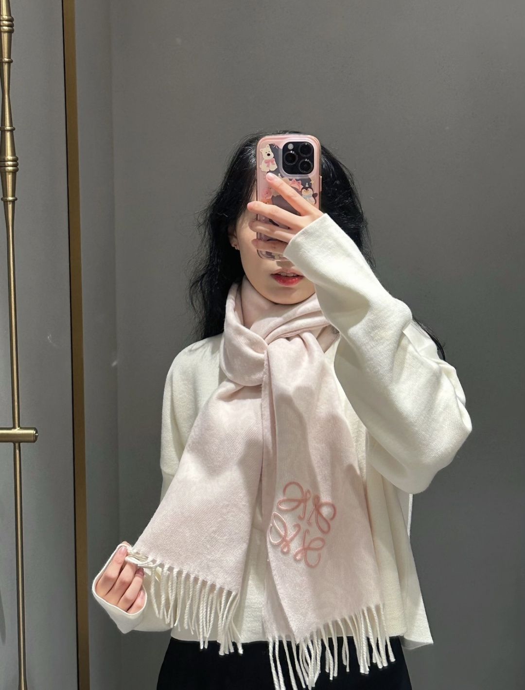 Loewe 罗意威LOEWE2025最新款最火围巾 双面羊毛和羊绒围巾 点缀双色格纹 Anagram 缇花图案