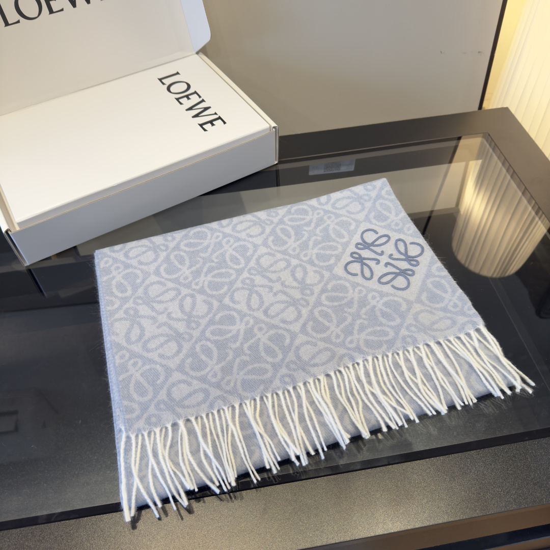 Loewe 罗意威LOEWE2025最新款最火围巾 双面羊毛和羊绒围巾 点缀双色格纹 Anagram 缇花图案