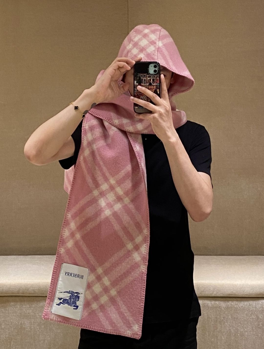 Burberry 高货版蓝色帽子围巾首