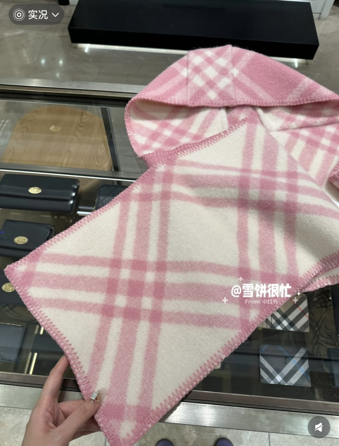 Burberry 高货版蓝色帽子围巾首