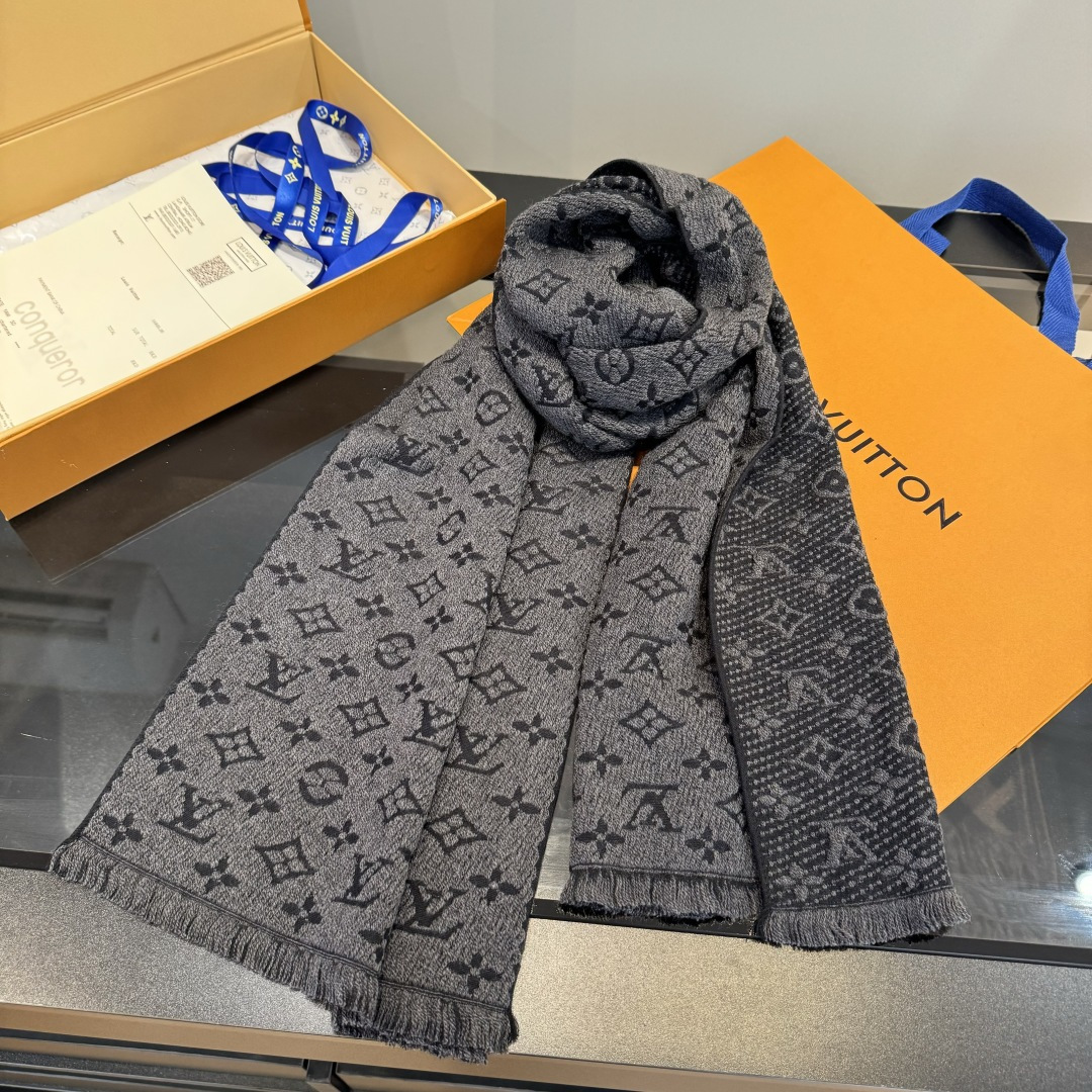 Louis Vuitton LV【MONOGRAM CLASSIC】重磅推出有标志性Mono的梭织花纹围巾