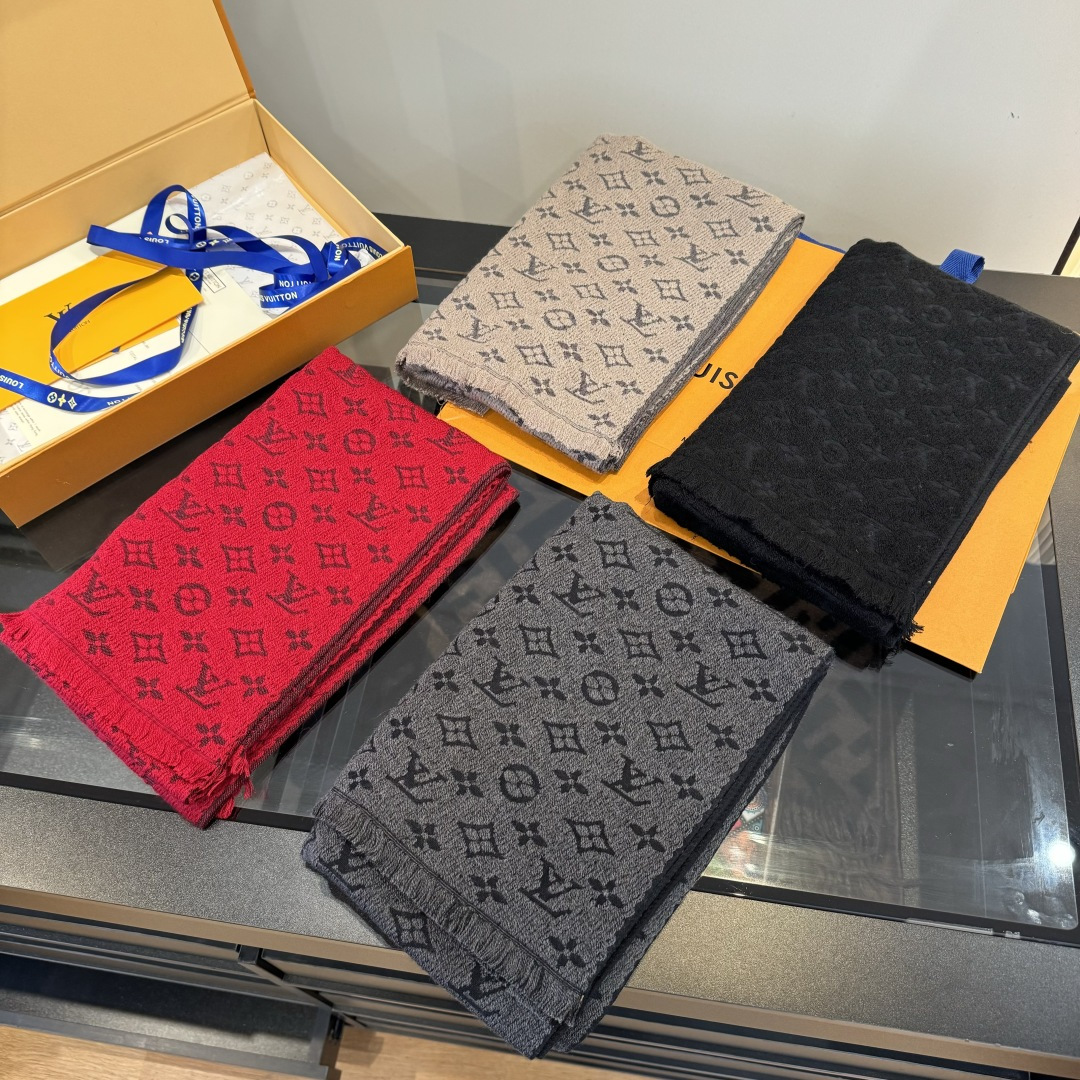 Louis Vuitton LV【MONOGRAM CLASSIC】重磅推出有标志性Mono的梭织花纹围巾