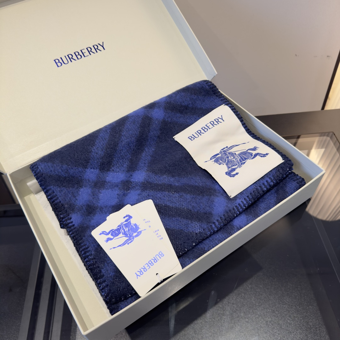 Burberry Burberry 格纹羊毛围巾