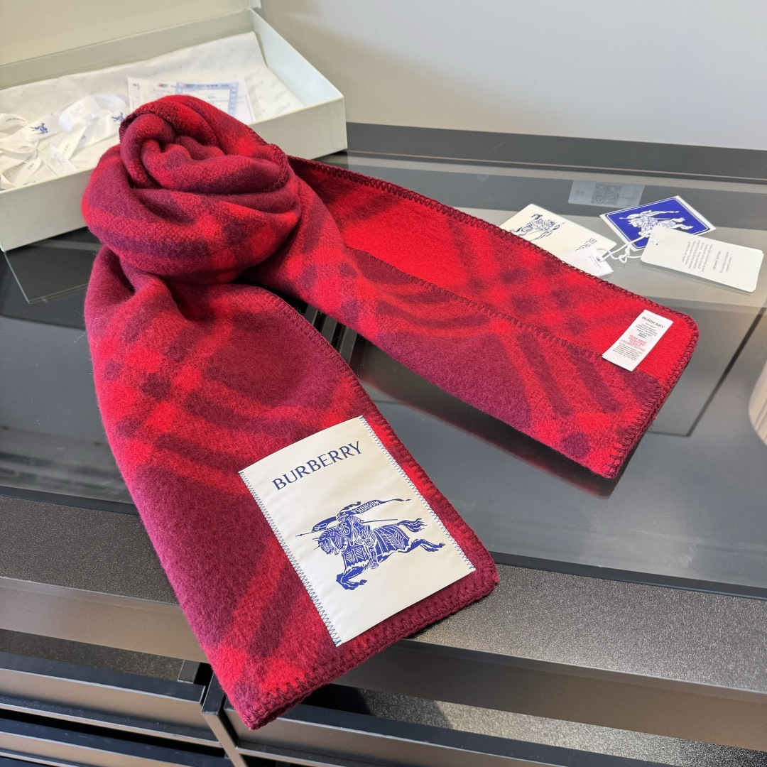 Burberry Burberry 格纹羊毛围巾