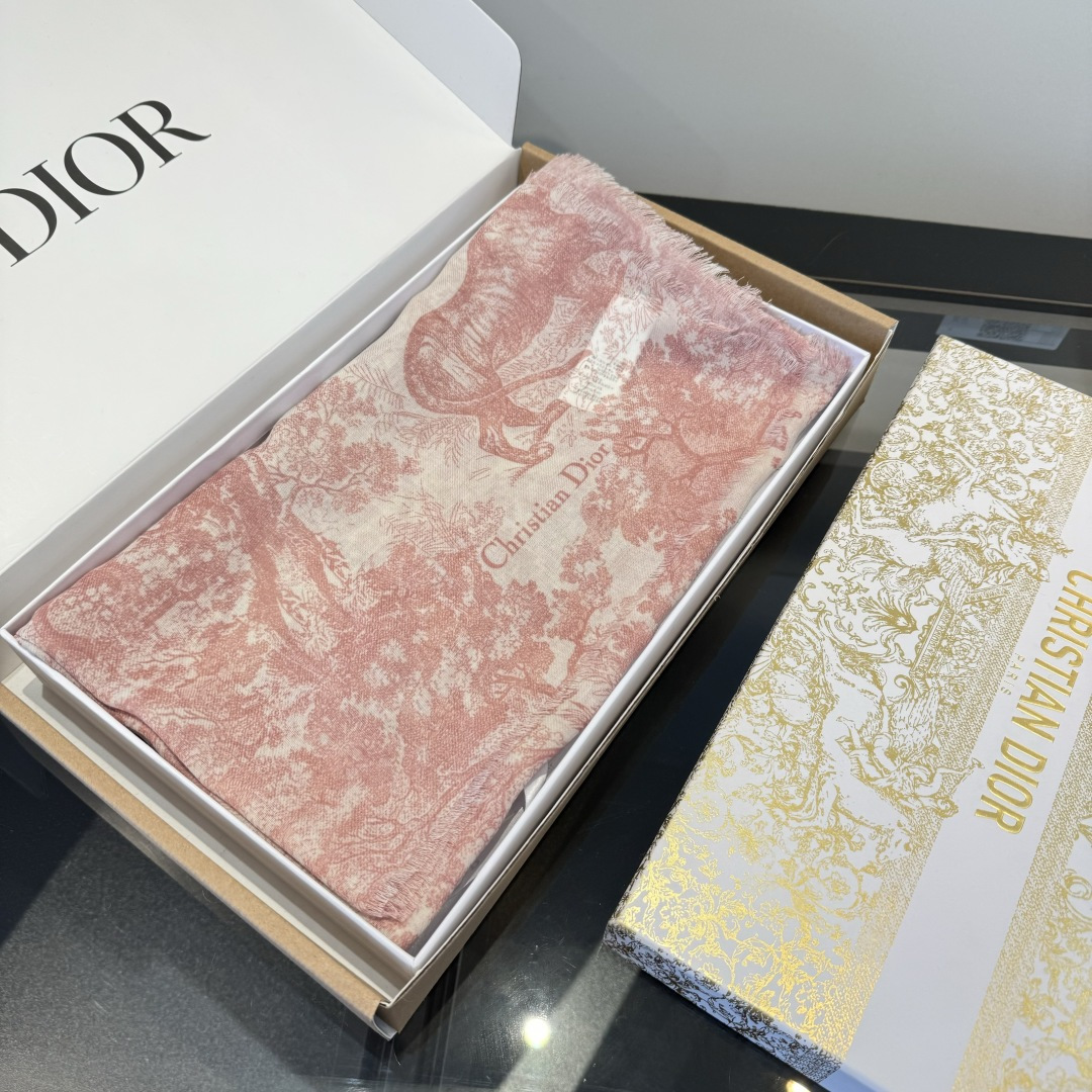 Dior Dior新款伊如动物丛林丝羊绒围巾长款披肩 纯粹的高级和 感 太有品味了 死了