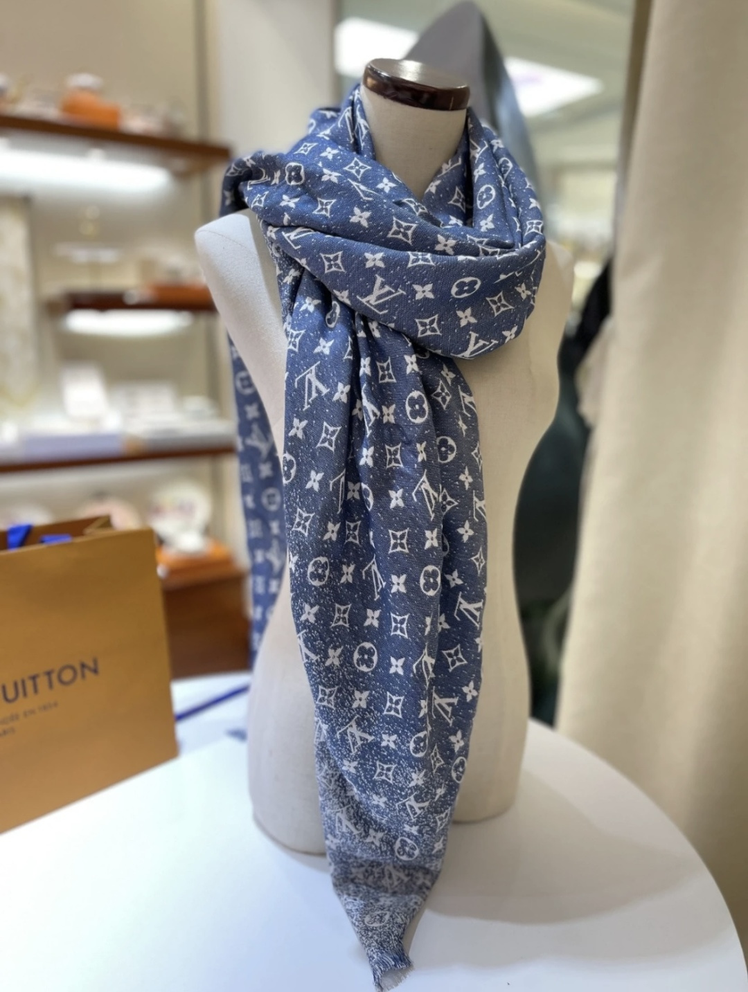 Louis Vuitton 路易威登与日本先锋艺术家草间弥生再度携手 延续创想之力和精湛工艺的紧密连结
