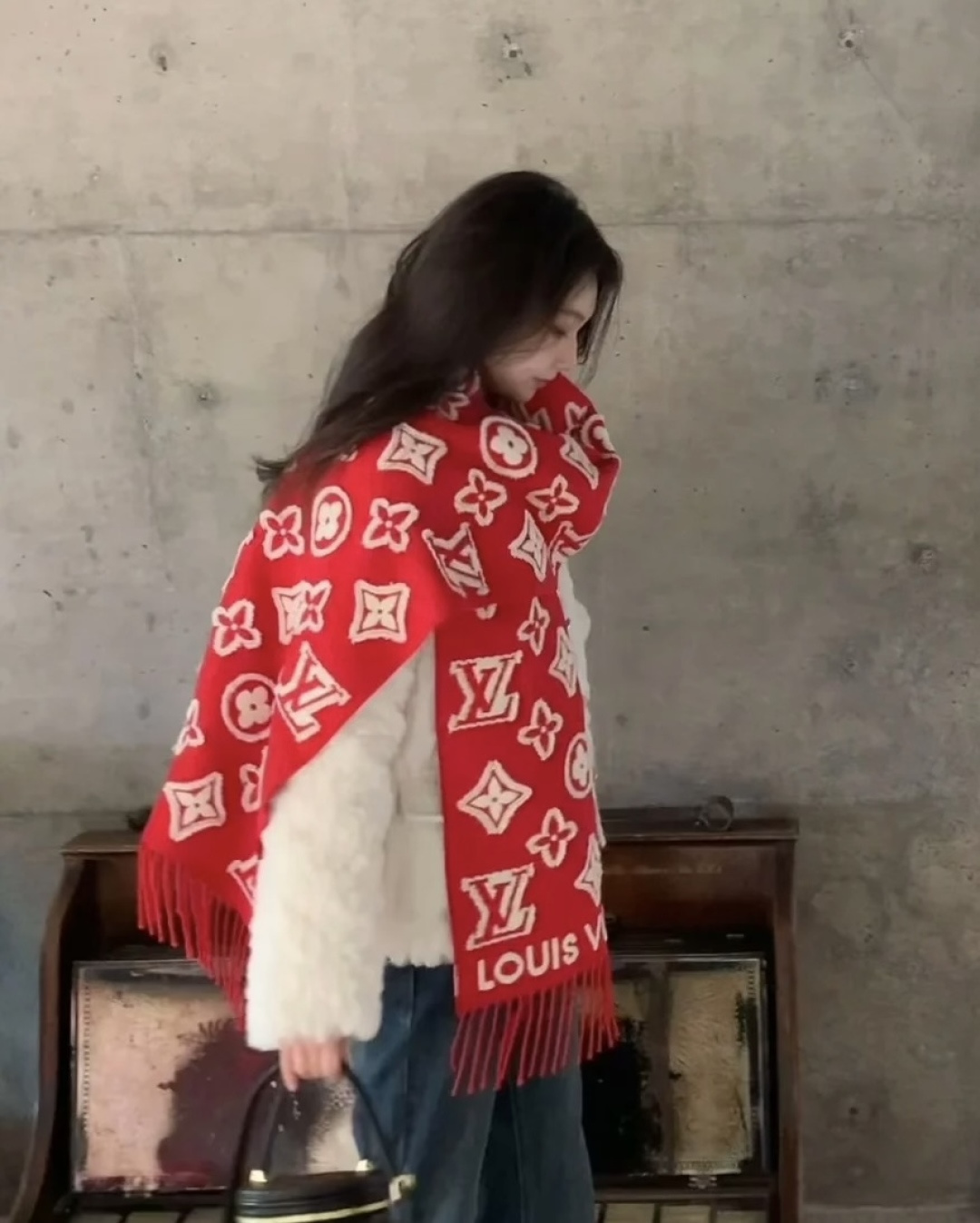 Louis Vuitton 驴家（LV）｜3D 围巾