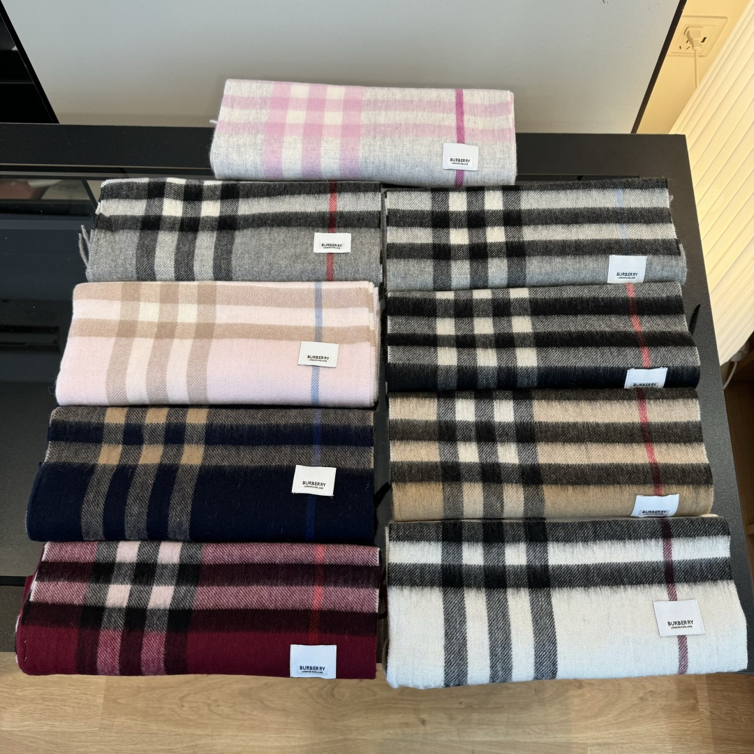 burberry scarf ¥Burberry · 2 ‼ Riccardo Tisci 。 New， ‼ ， ， ‼ 45*210cm，B ， ， + ， ， ， ， ‼ ‼ ， ， 。 ， ， ... ， ， — photo 10