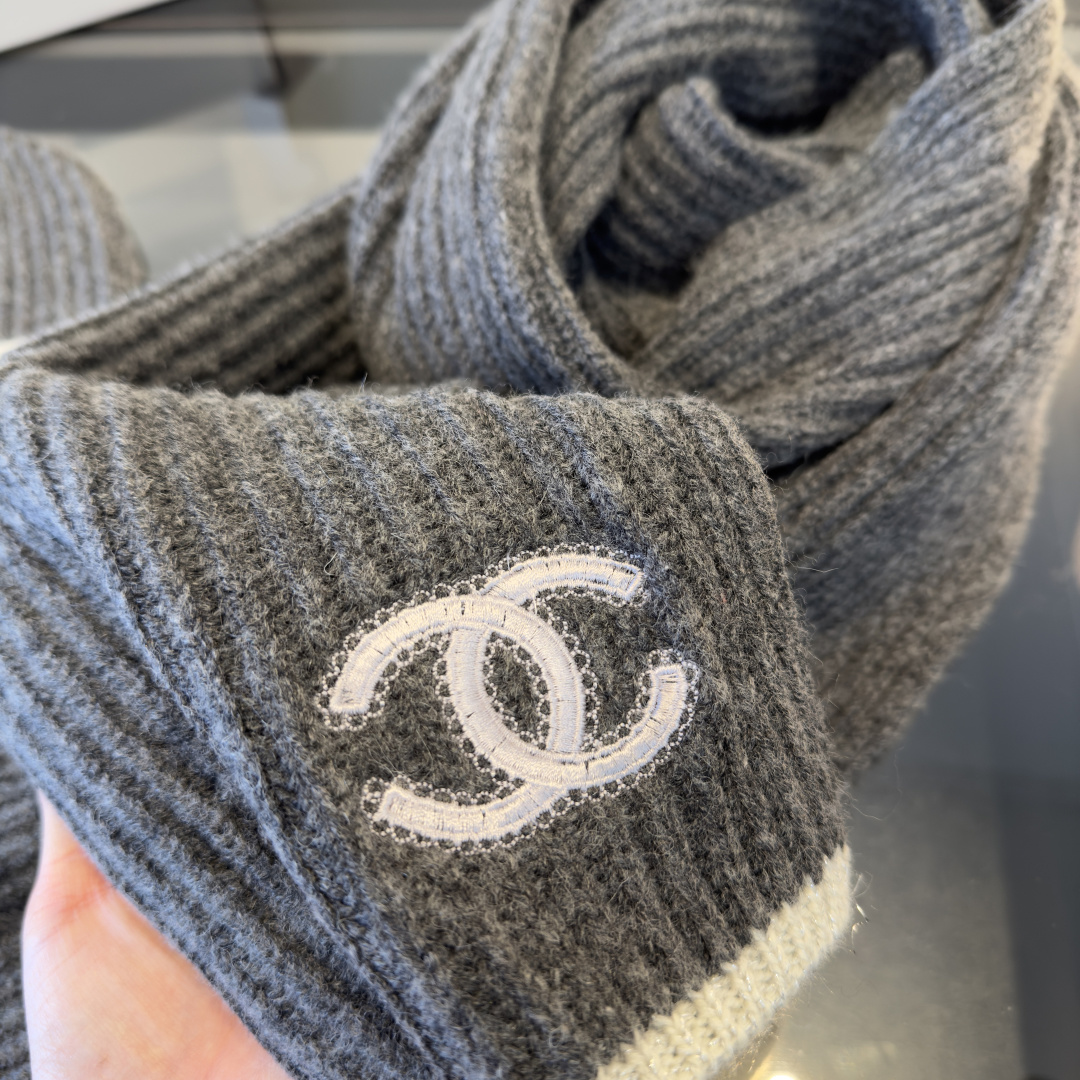 Chanel Chanel 围巾帽子套装 百分百 羊绒 暖暖呼呼