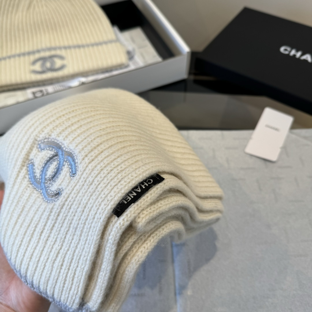 Chanel Chanel 围巾帽子套装 百分百 羊绒 暖暖呼呼